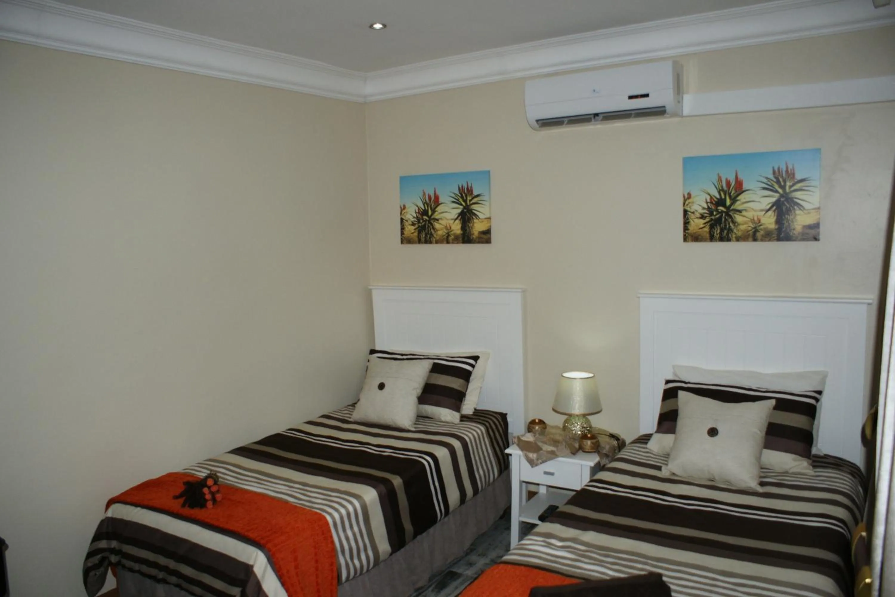 Bed in Jolani Guest House