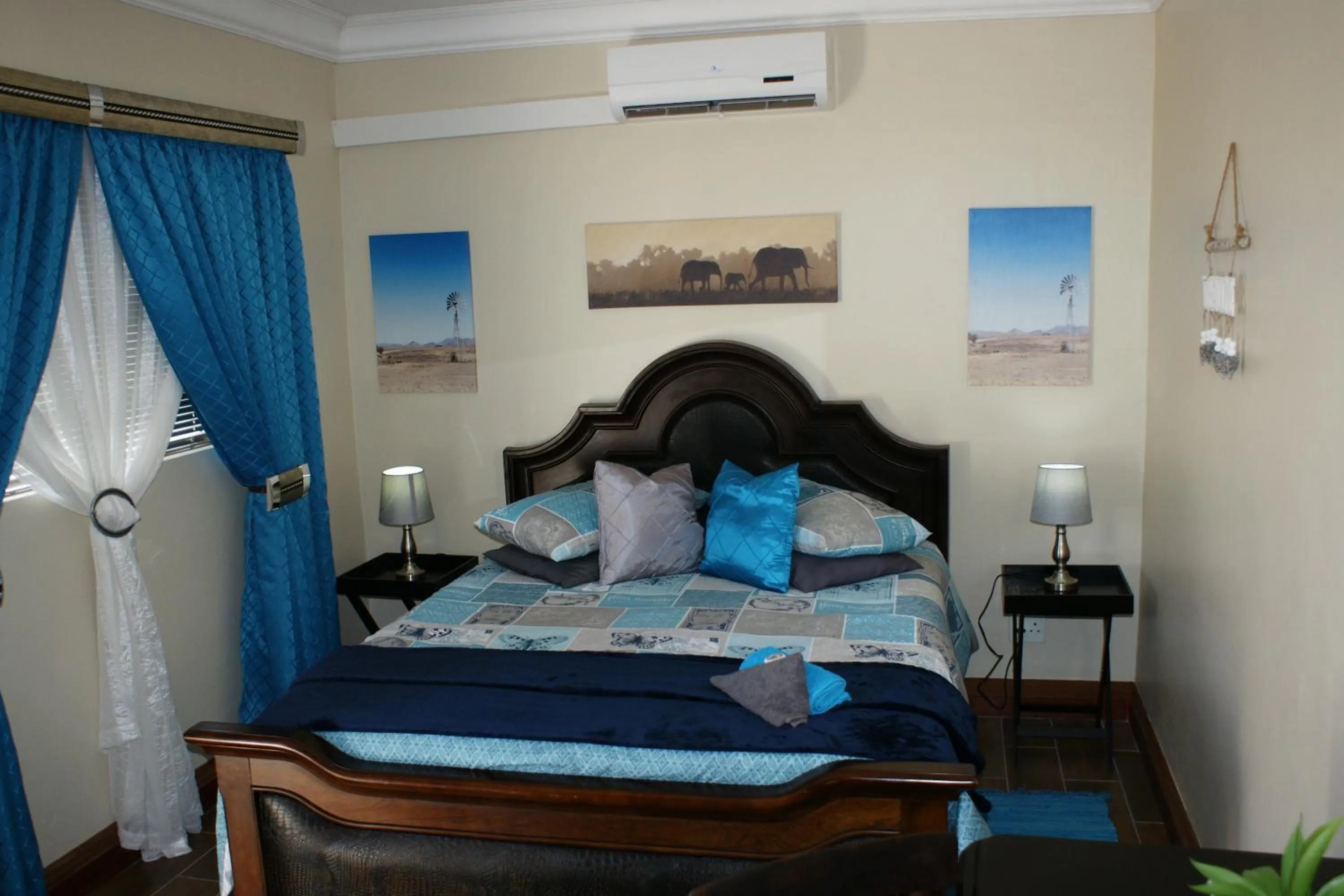 Bathroom, Bed in Jolani Guest House