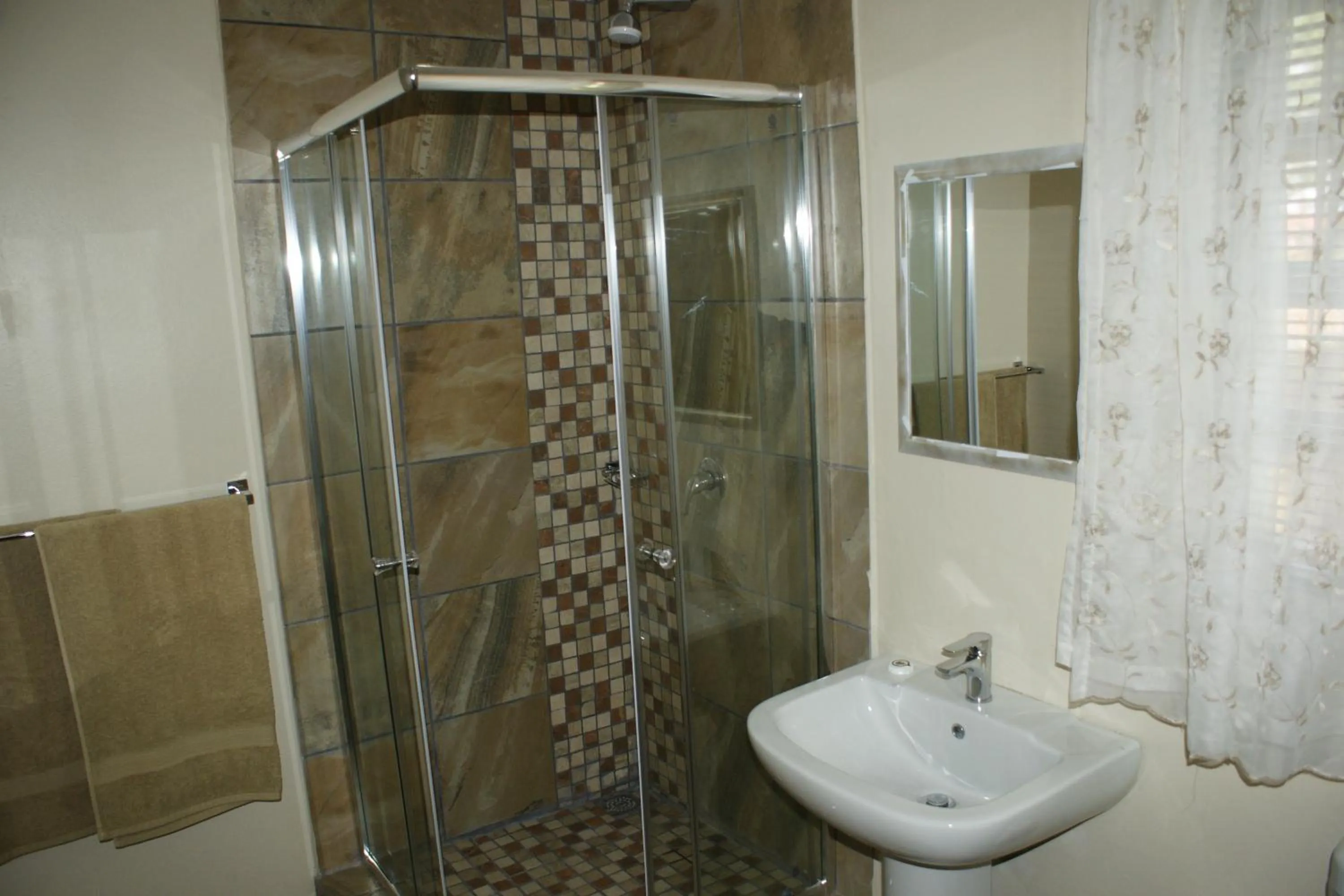 Bathroom in Jolani Guest House