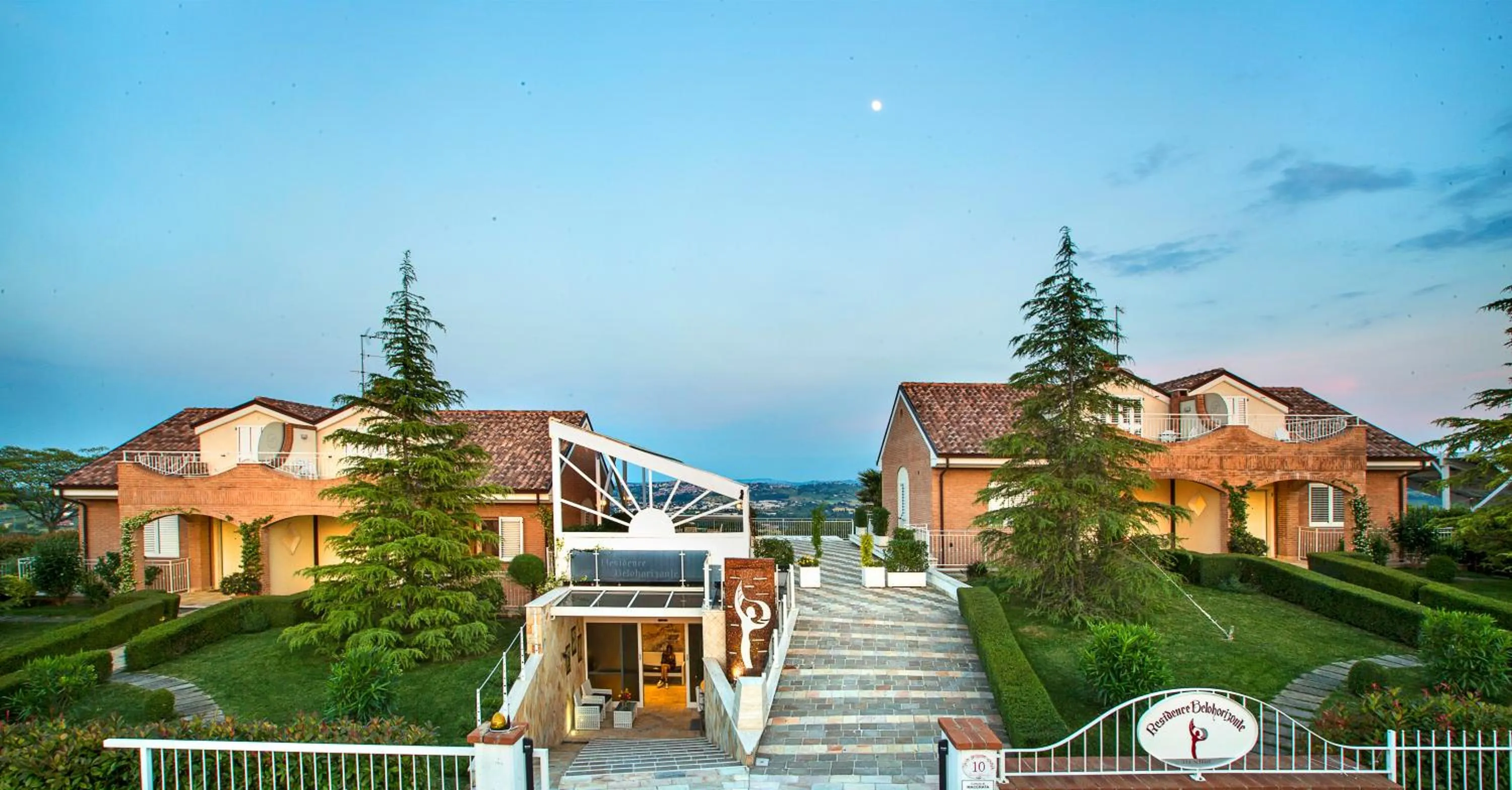 Facade/entrance in Holiday Residence Belohorizonte