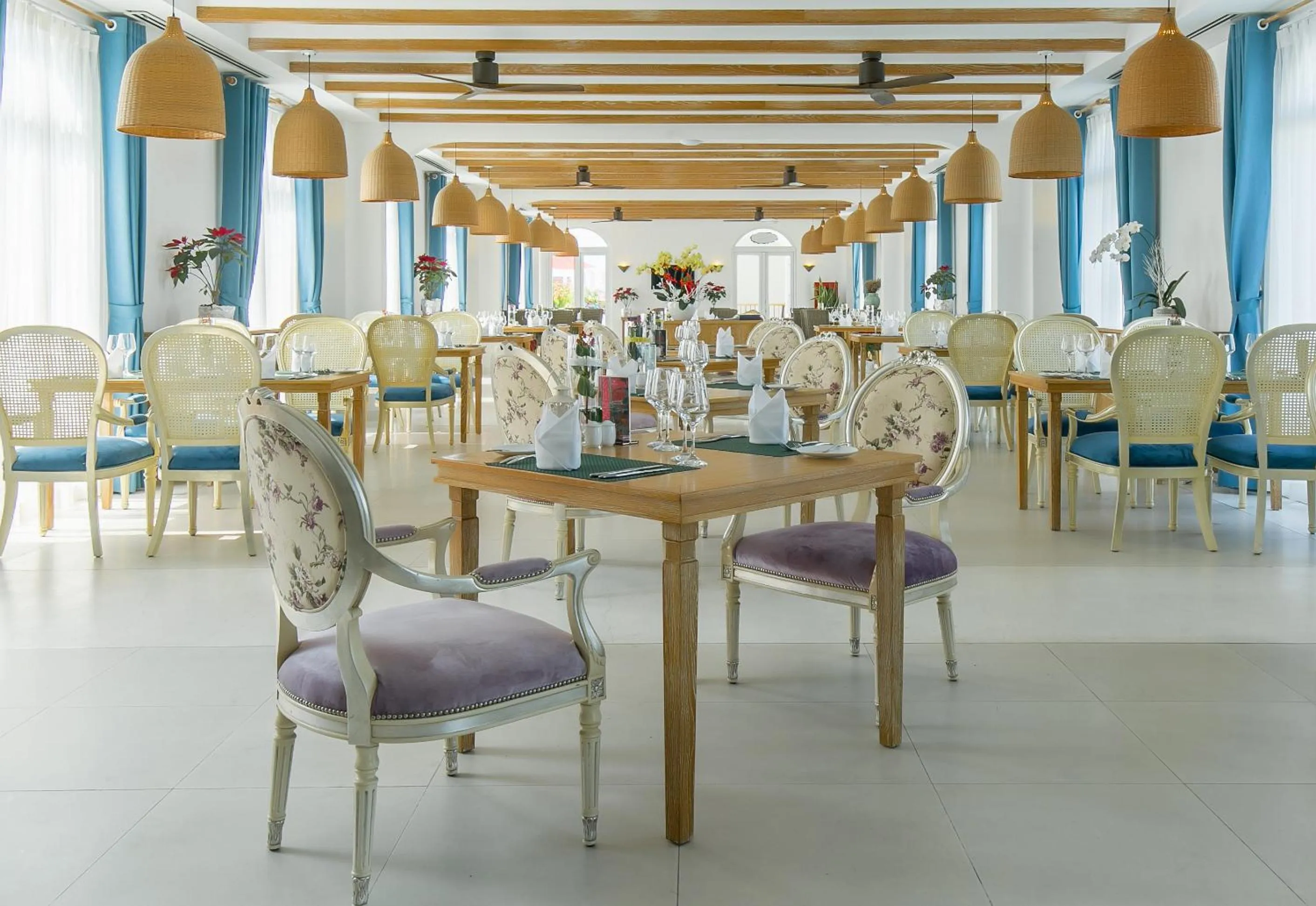 Restaurant/places to eat in Risemount Premier Resort Da Nang