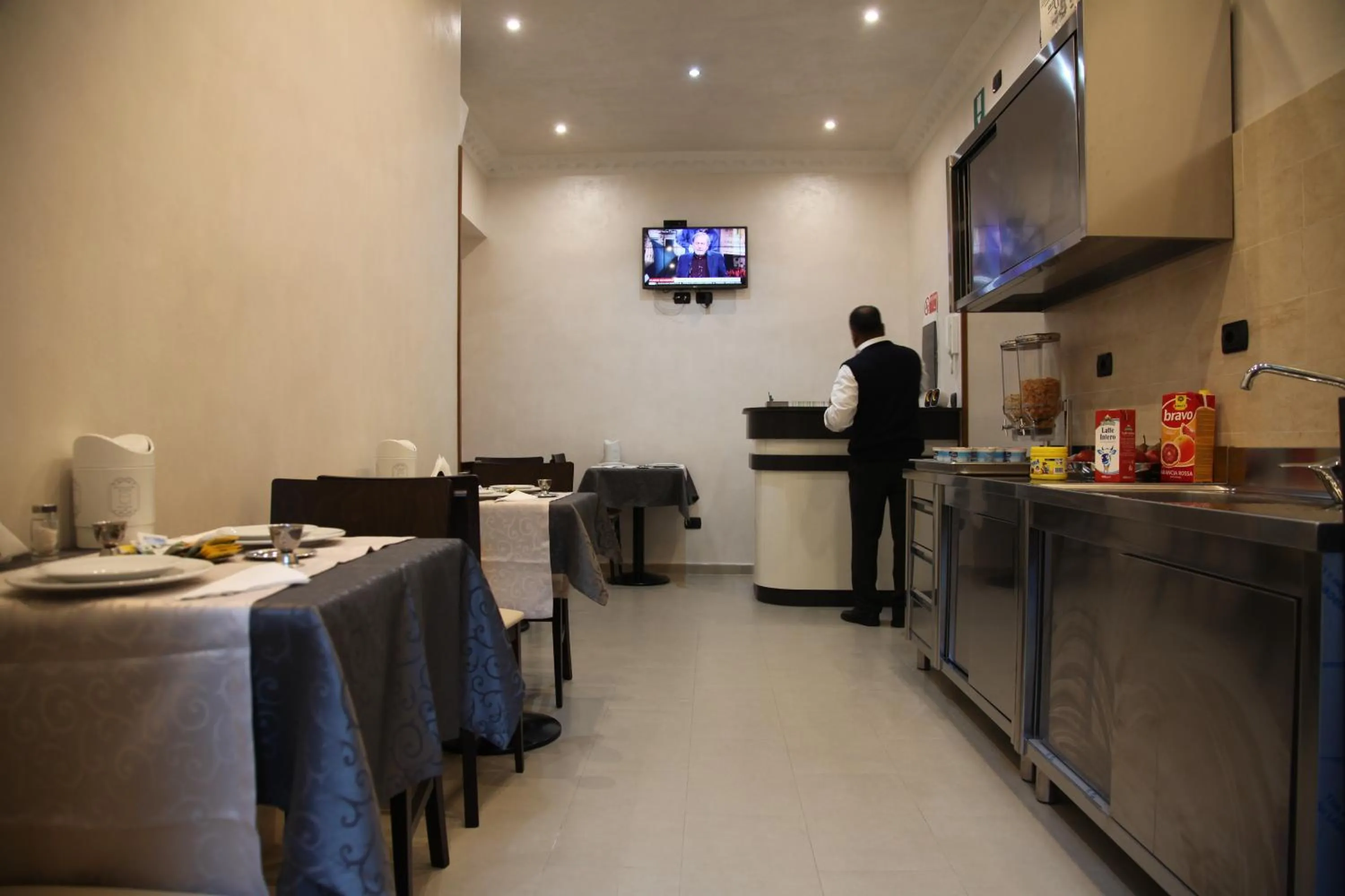 Staff in B&B Federica's House In Rome