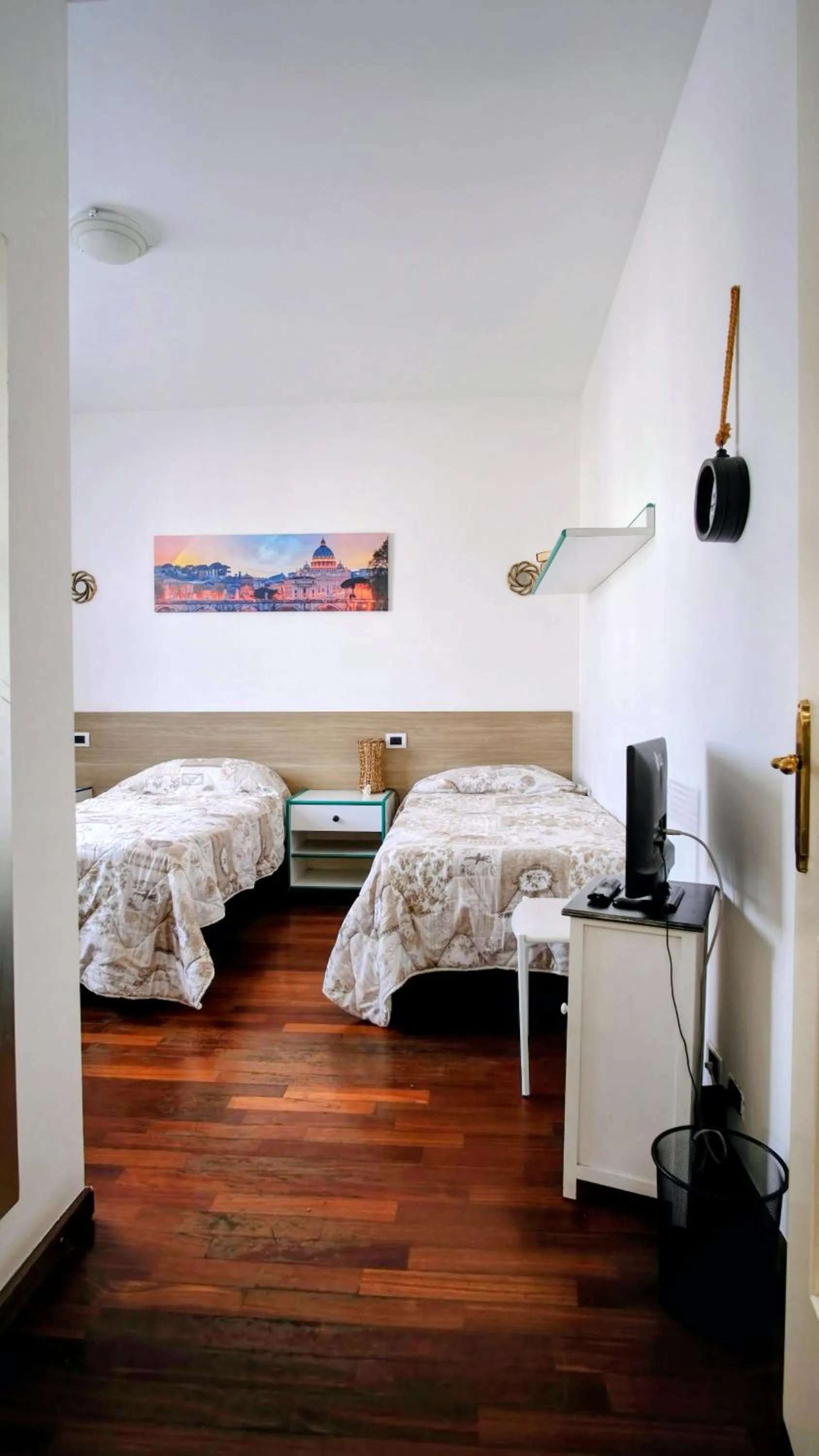 Photo of the whole room, Bed in B&B da Jordan