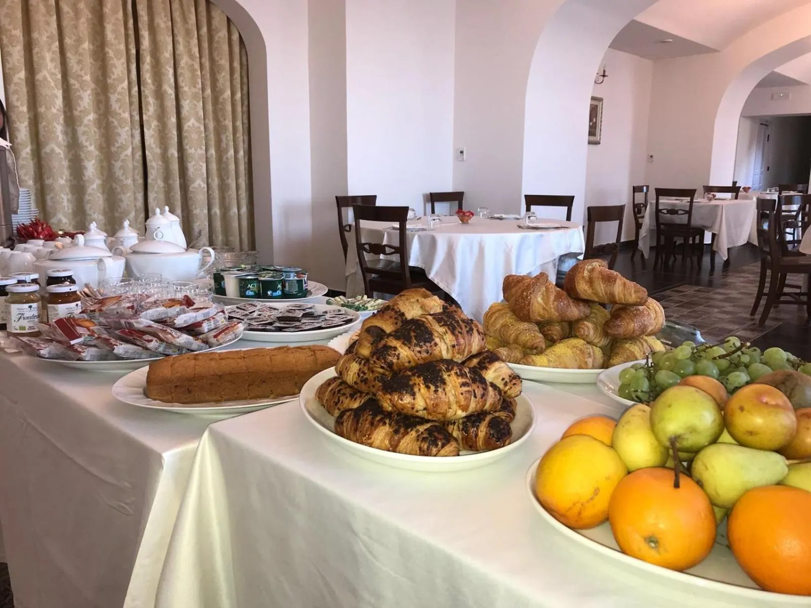 Breakfast in Palazzo Cestari Hotel