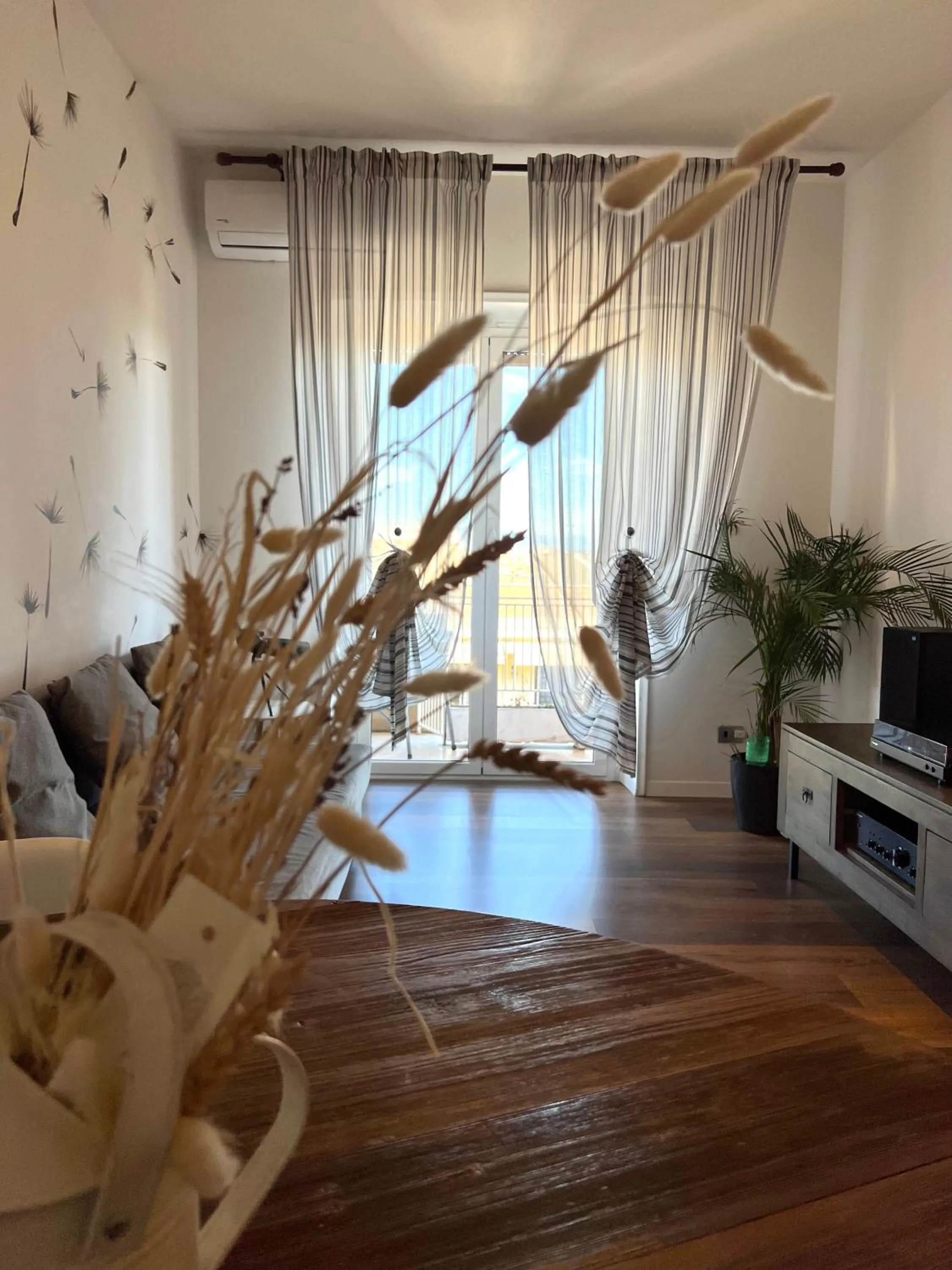 Living room in Eufonia Vinyl Friendly Apartment