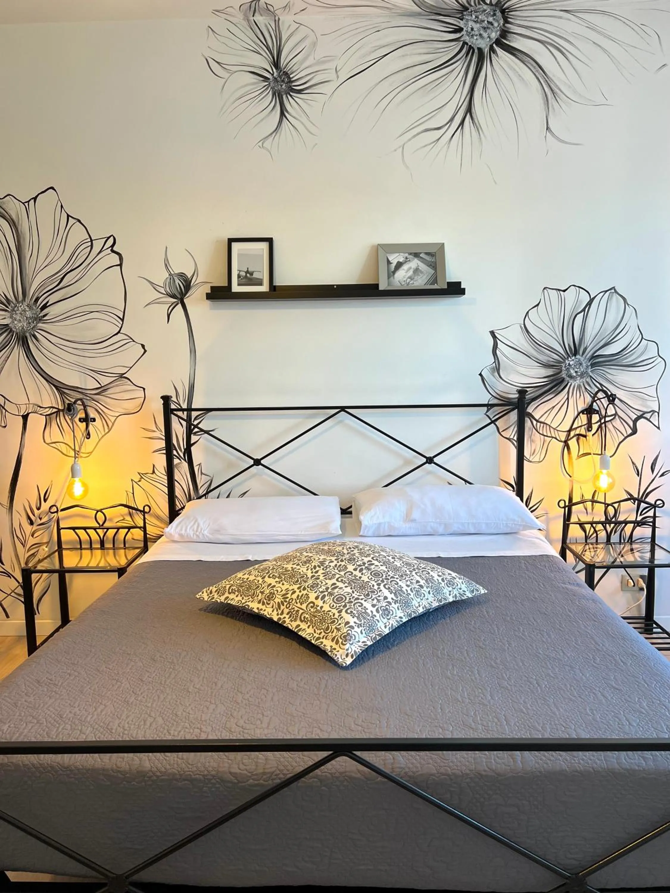 Bed in Eufonia Vinyl Friendly Apartment