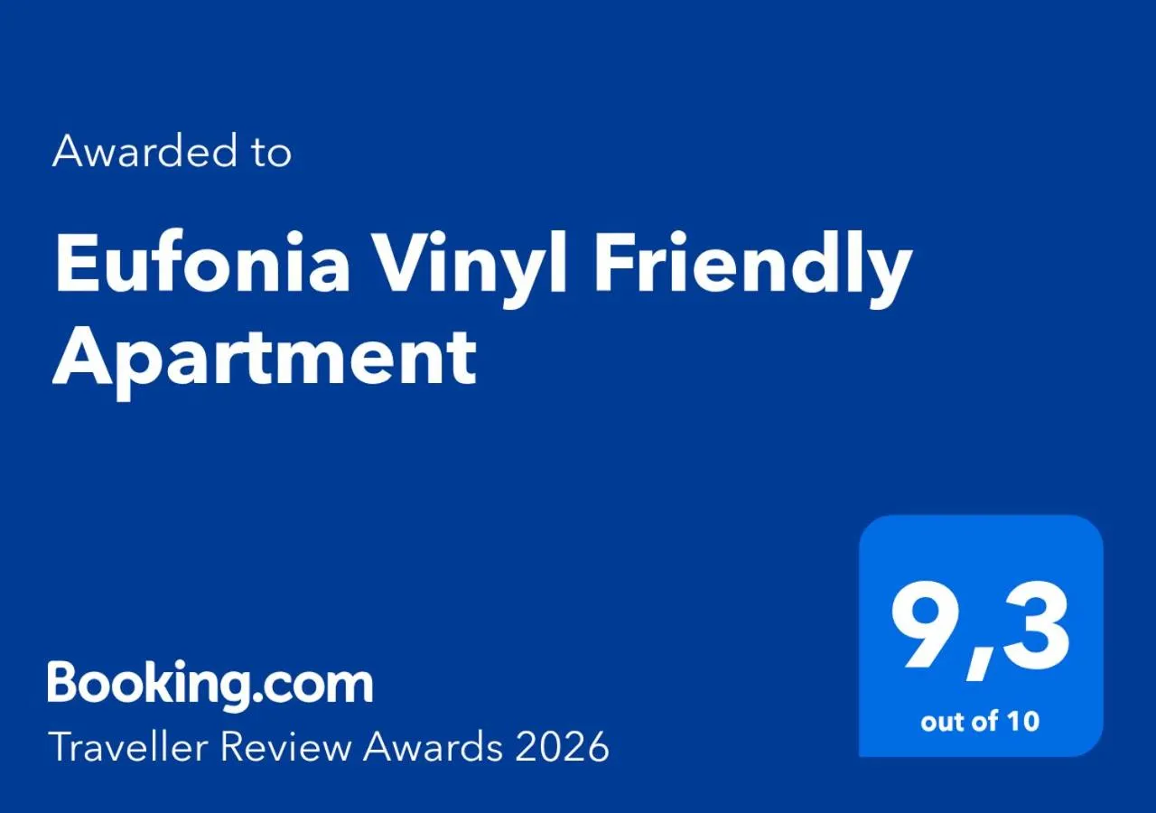 Eufonia Vinyl Friendly Apartment