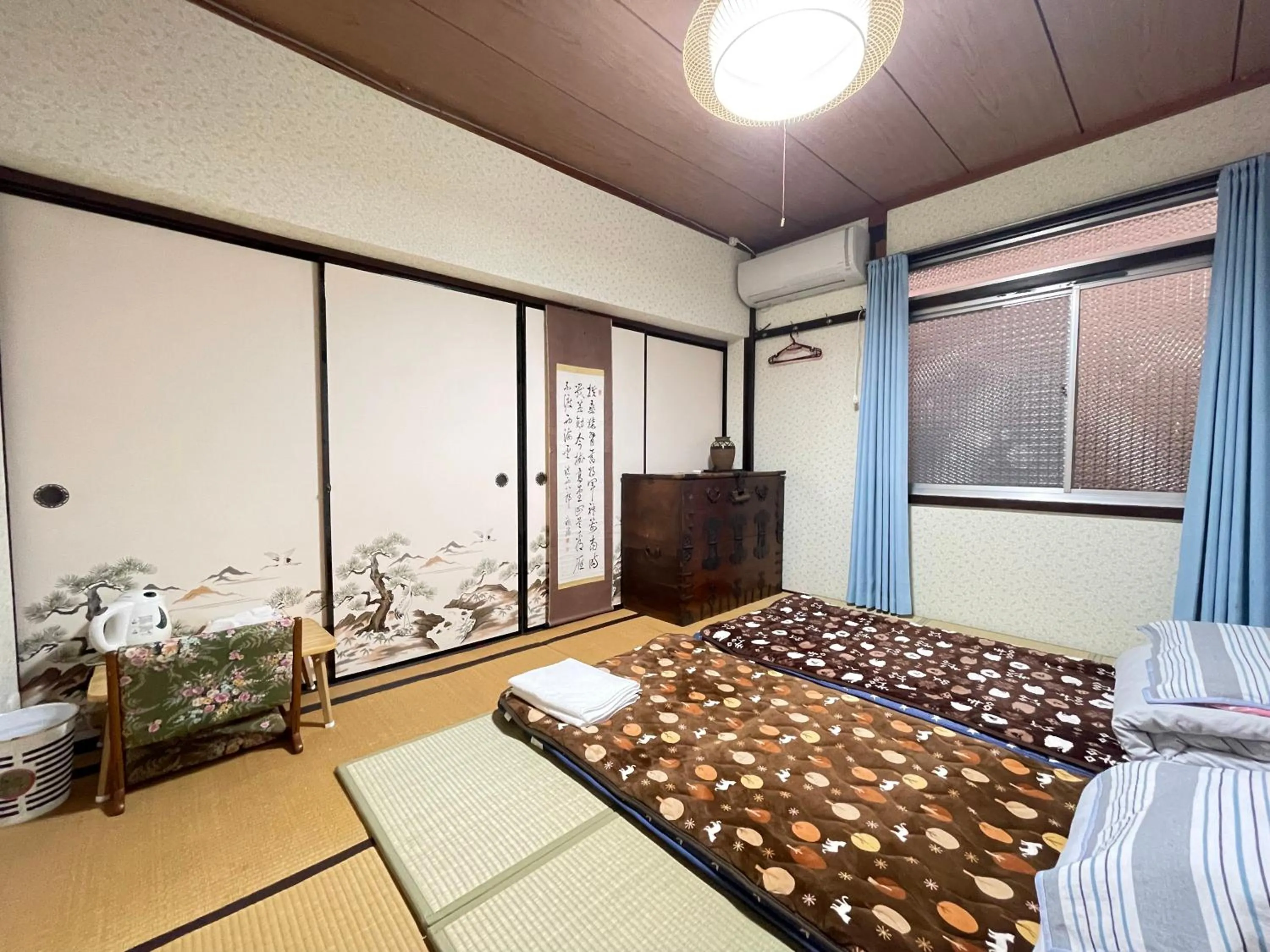 Bed in Shiga Biwa Lake Shanshui House