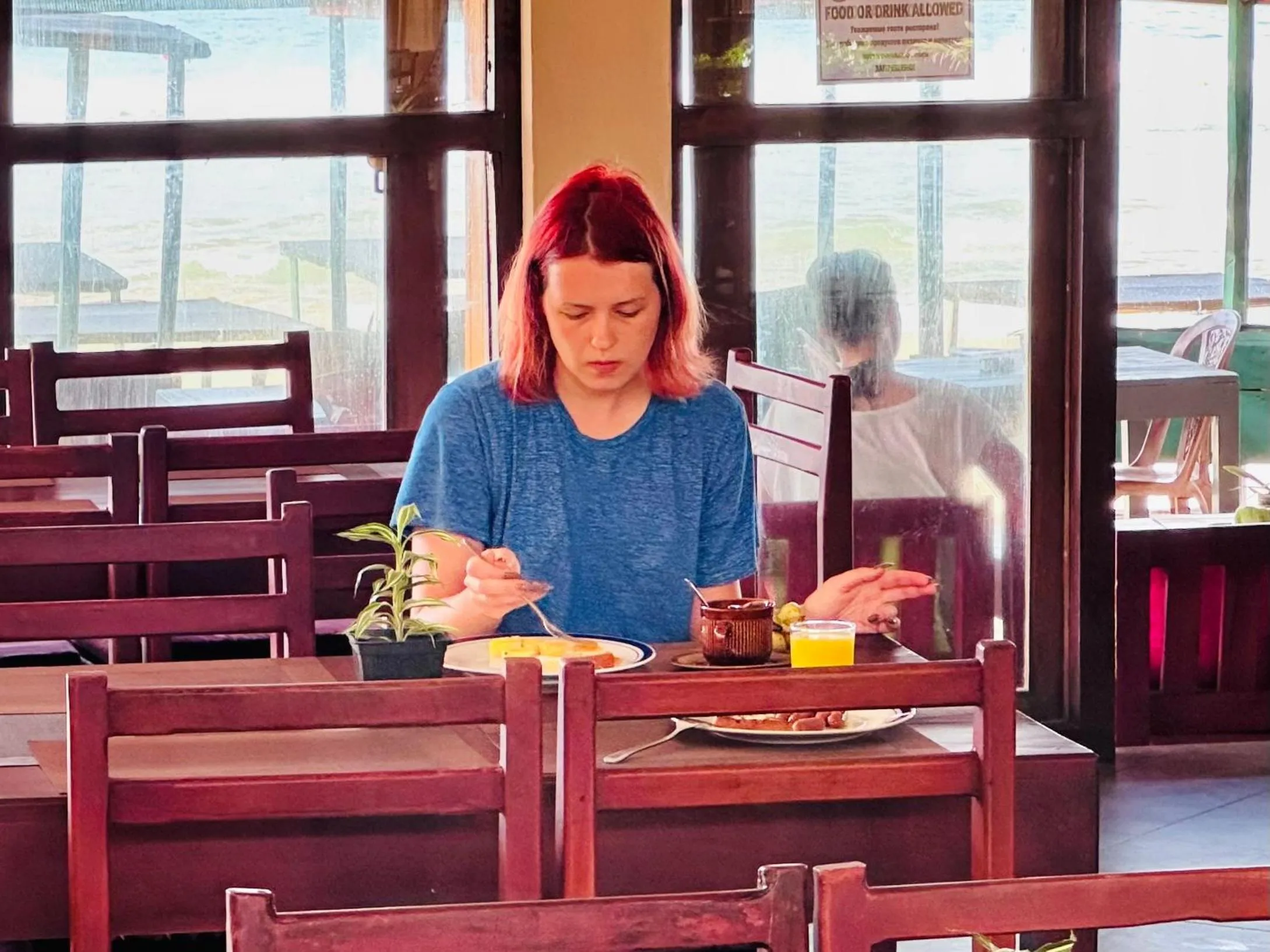 Drifters Hotel & Beach Restaurant