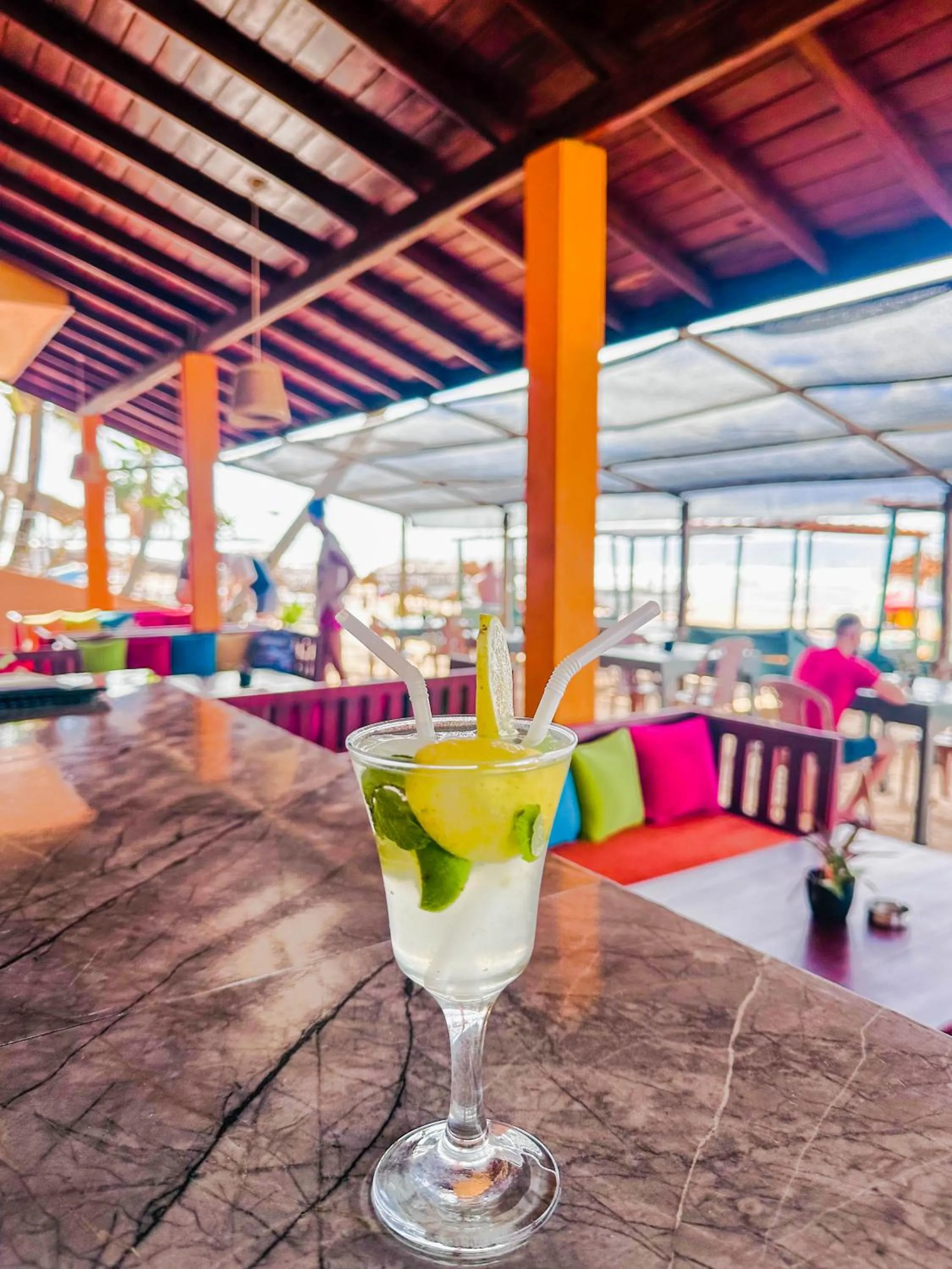 Drifters Hotel & Beach Restaurant