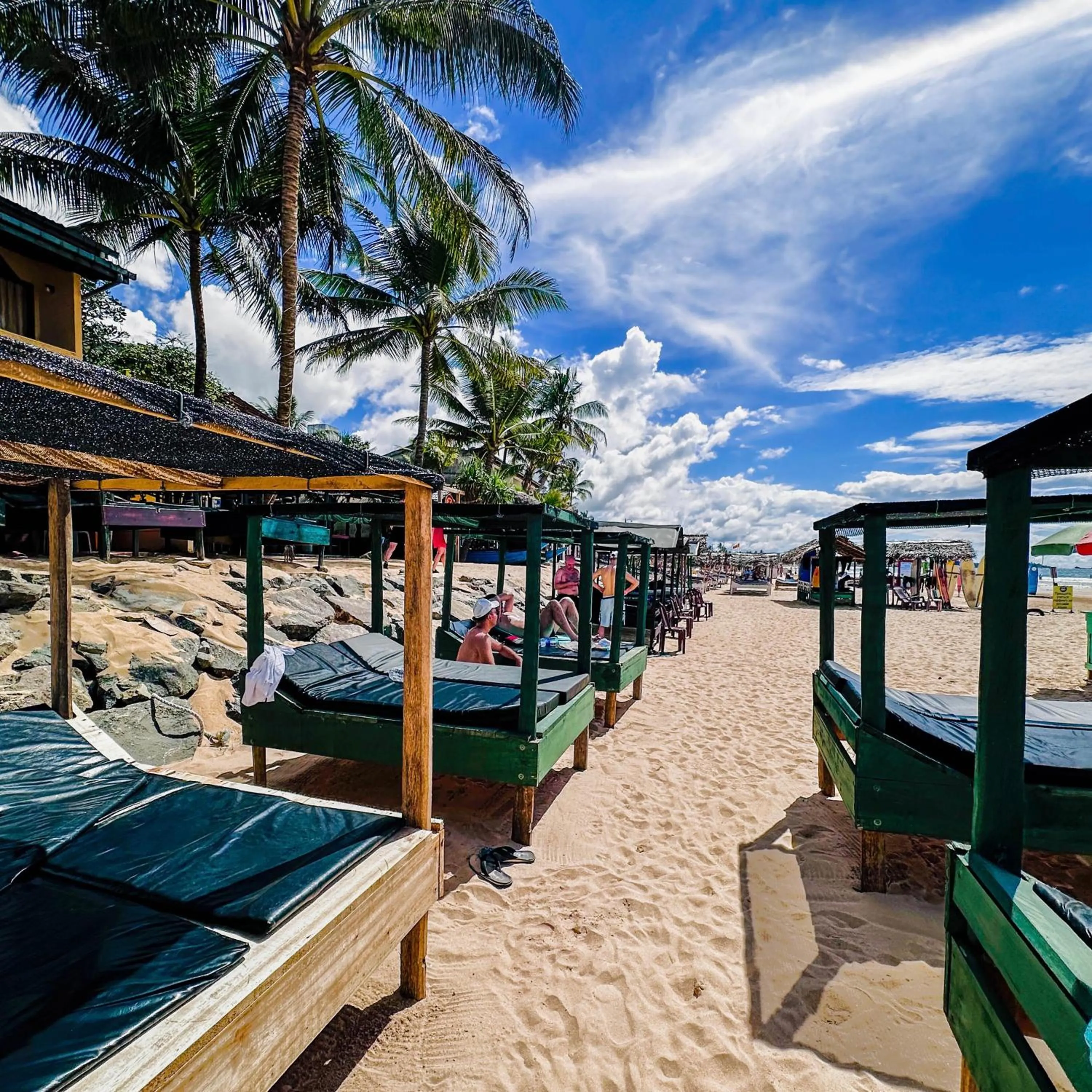 Drifters Hotel & Beach Restaurant