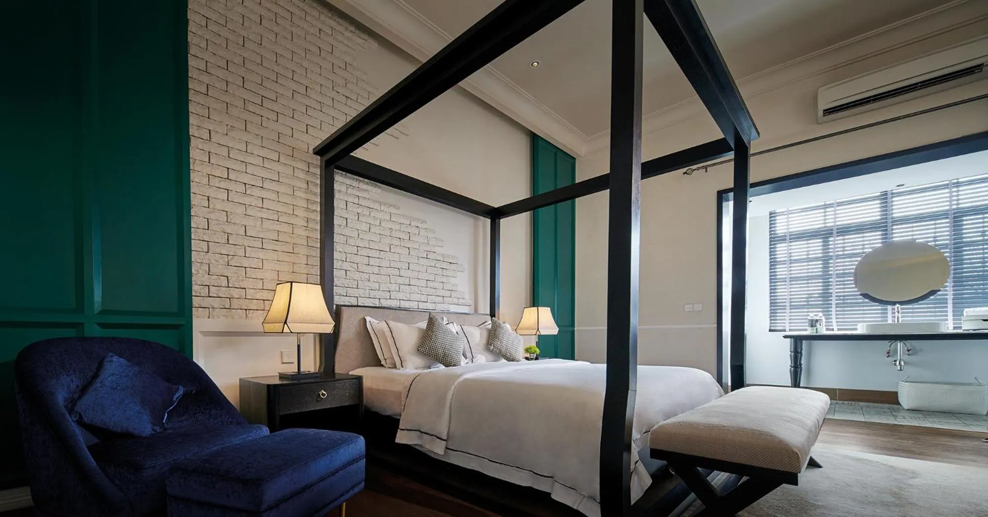 Bed in The Edison George Town