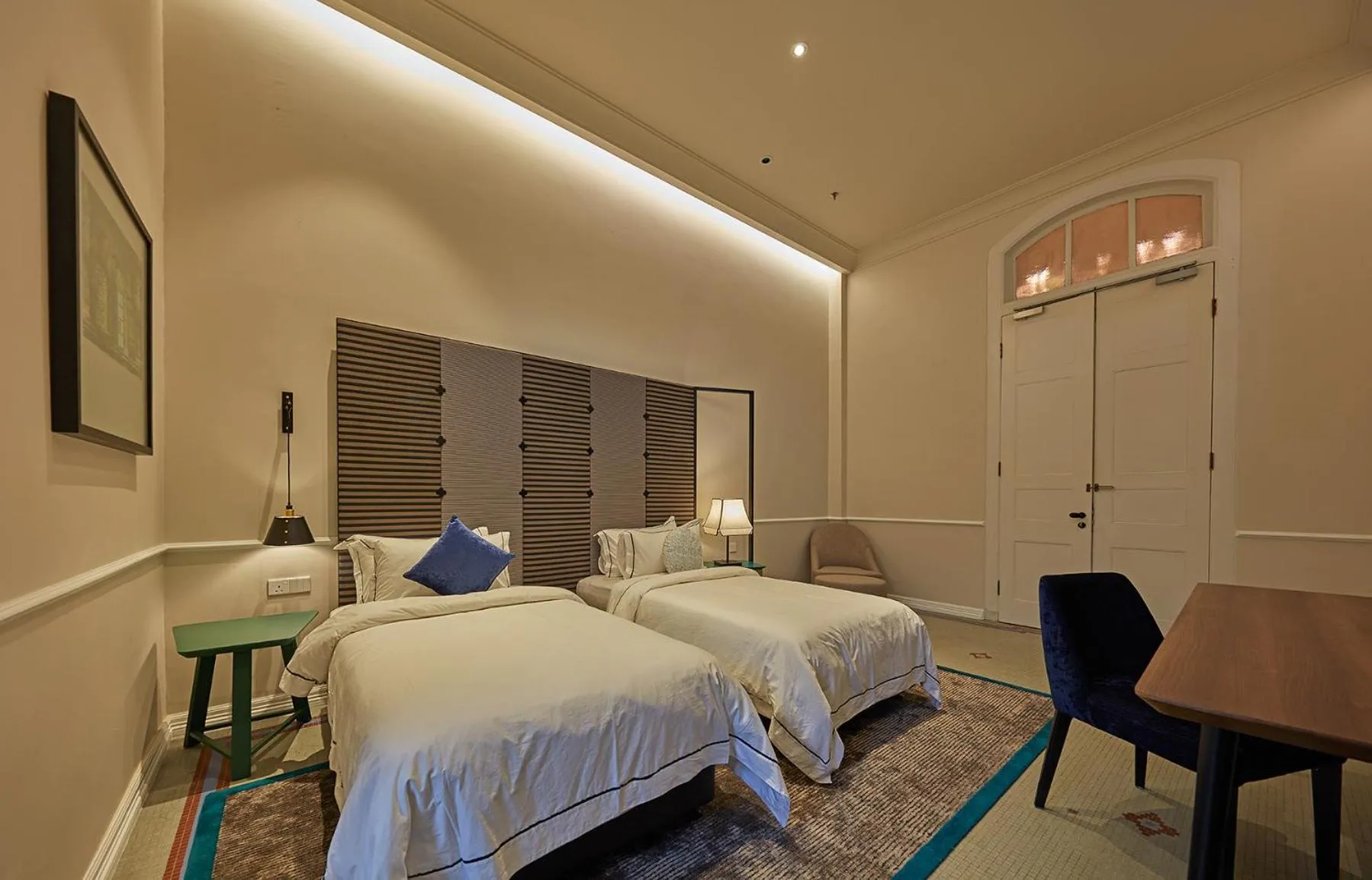 Bedroom, Bed in The Edison George Town