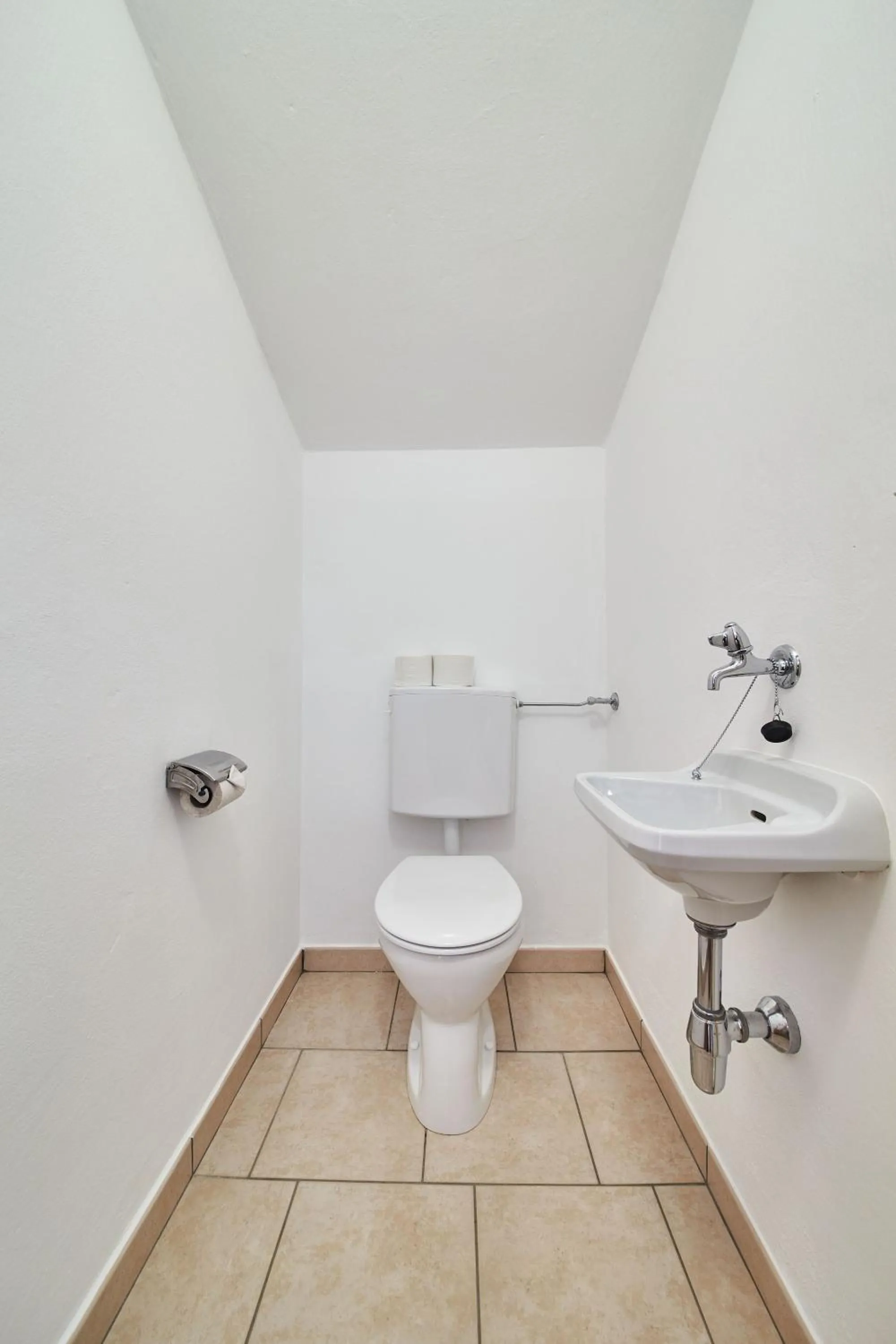 Toilet in Ferienhaus Oberlengau