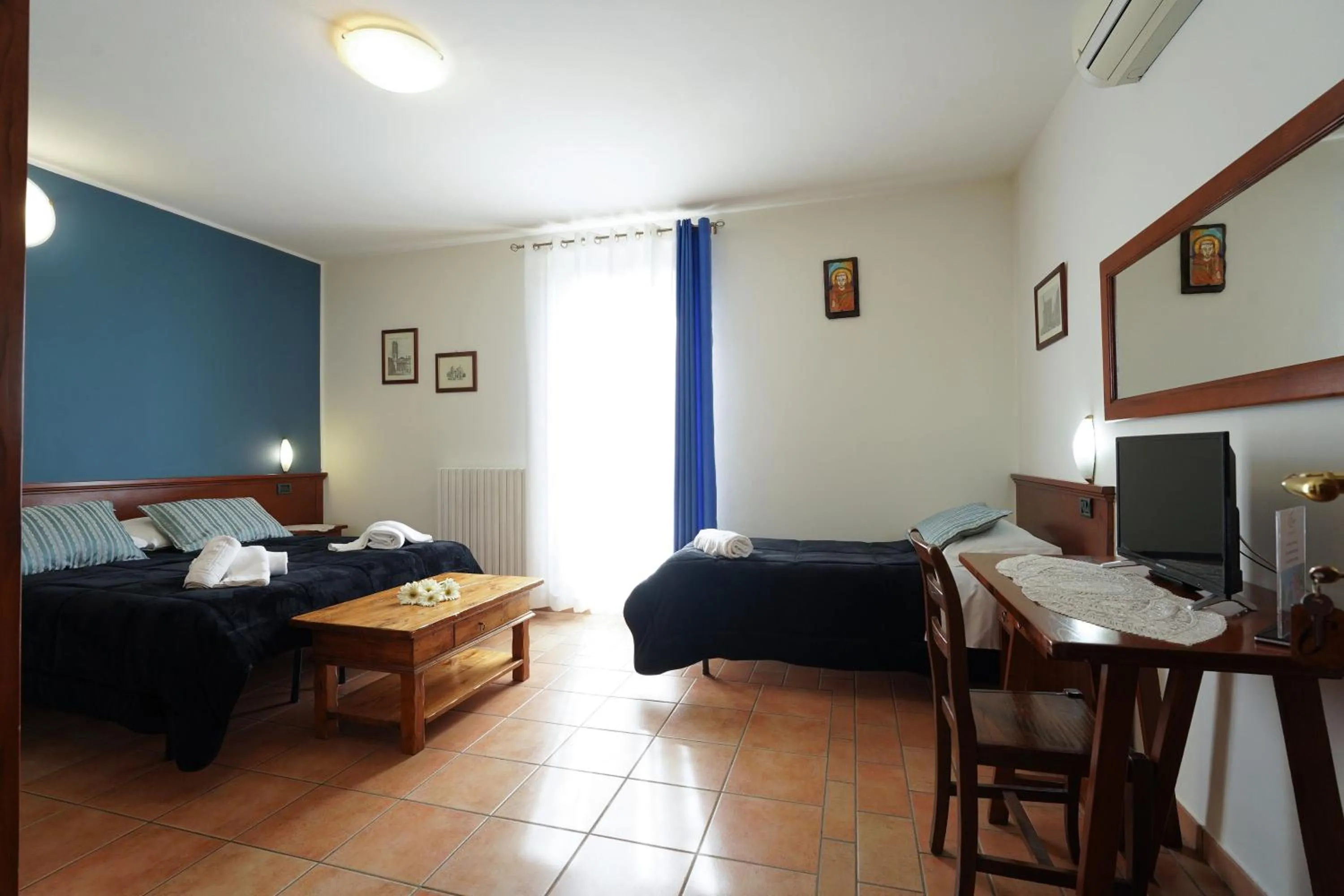 Bathroom, Bed in Camere il Cantico