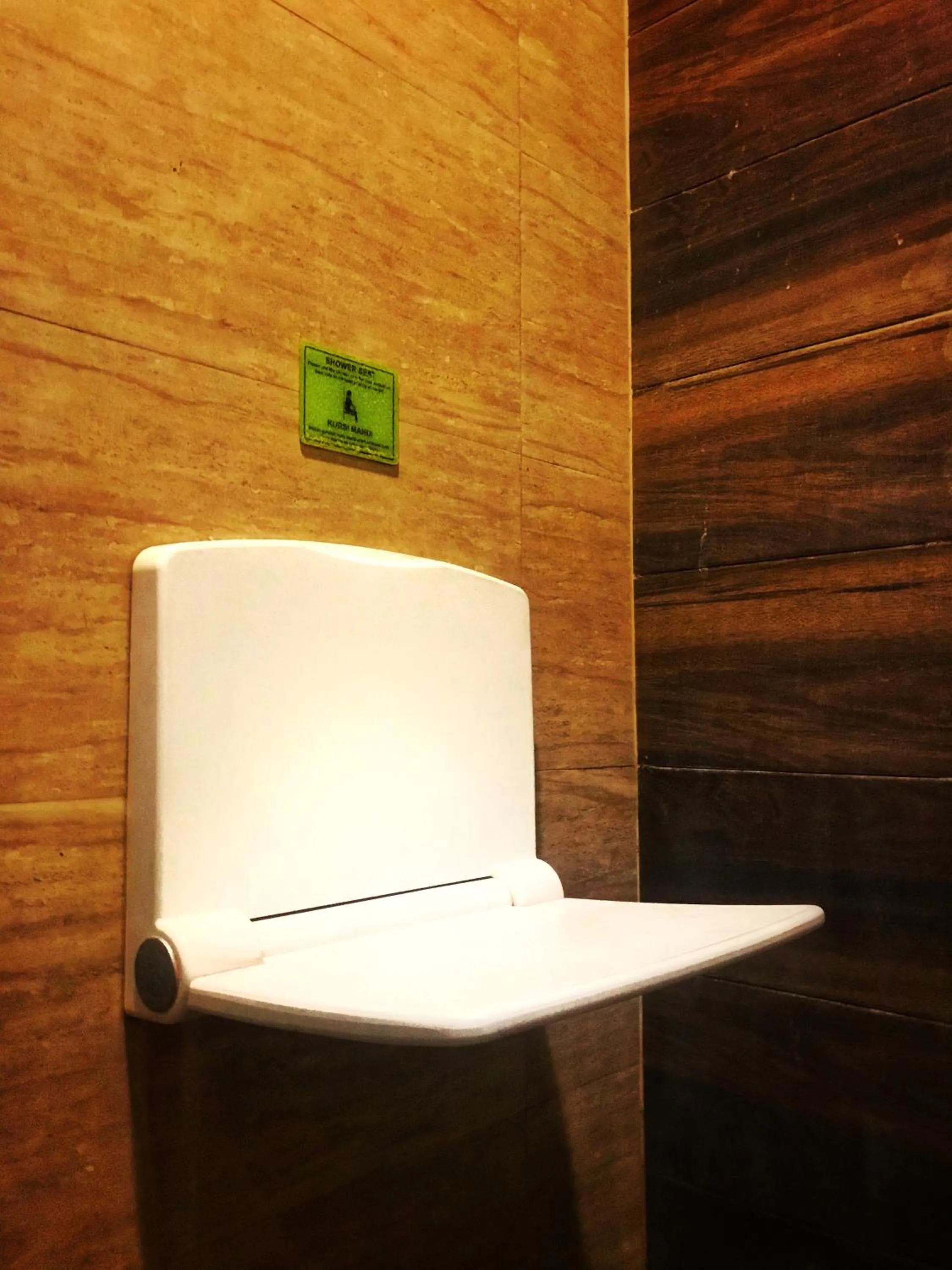 MaxOneHotels at Dharmahusada Surabaya