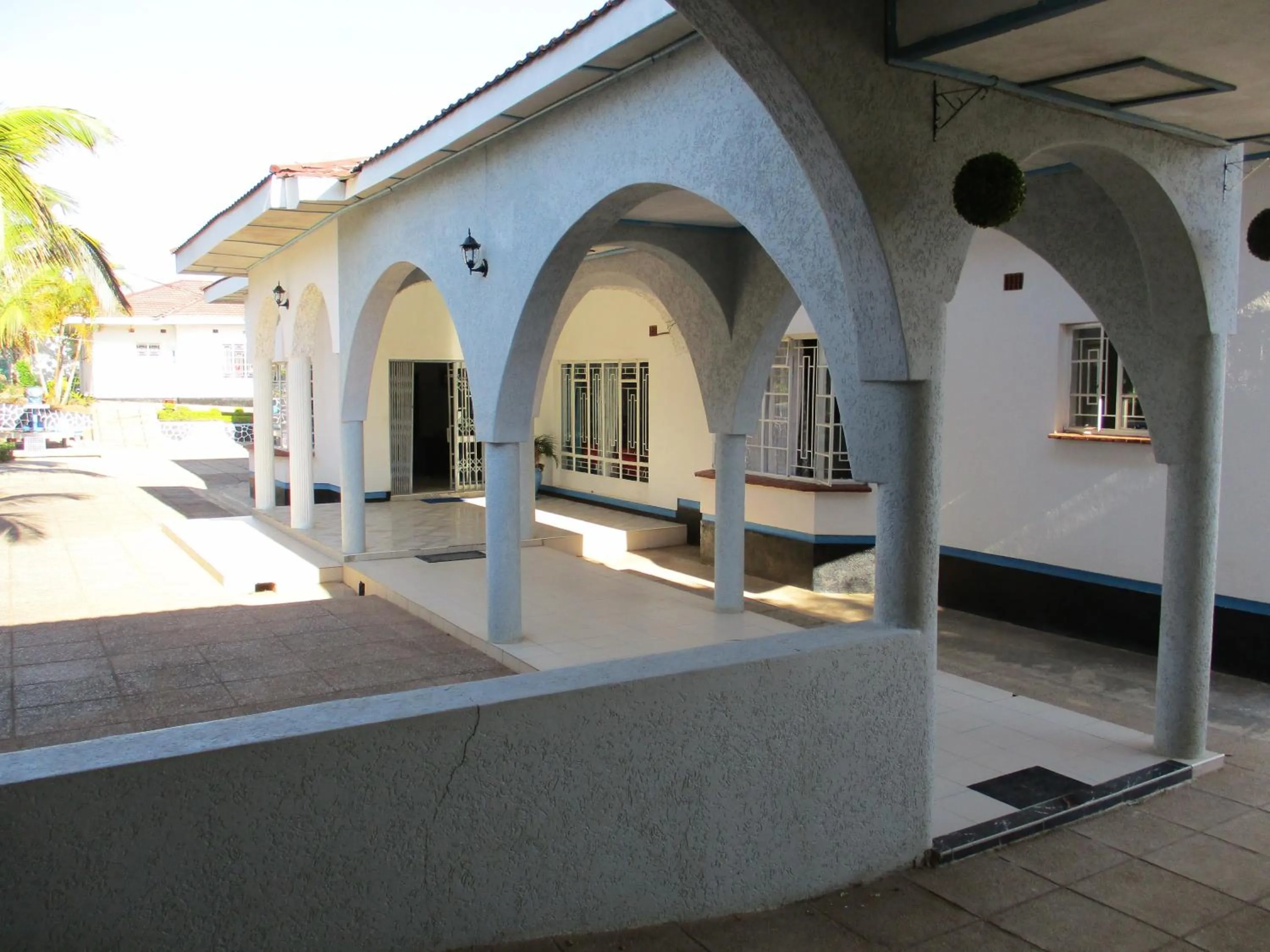 Property building in Blue Lagoon Lodge Blantyre