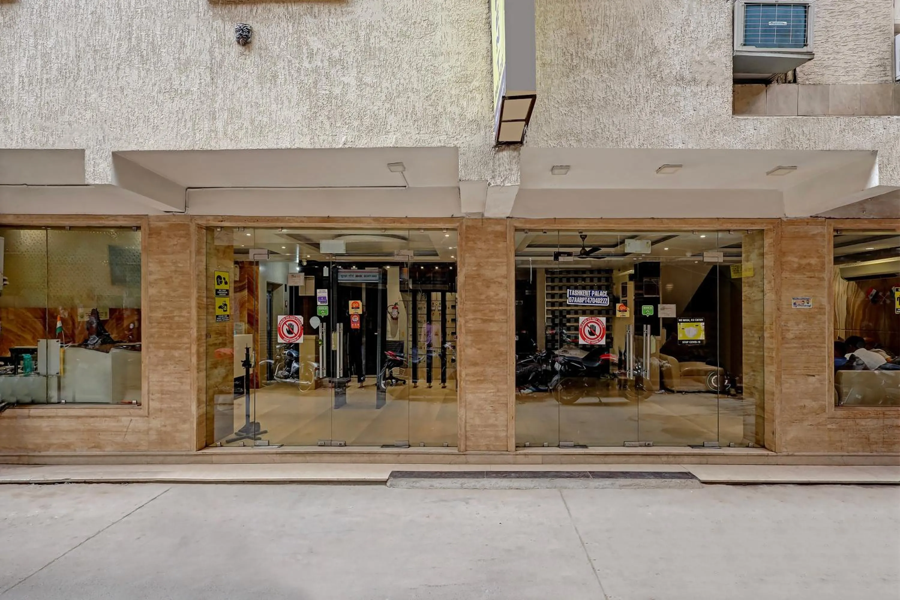 Facade/entrance in Tashkent Palace - Walk in from NDLS Station & RK Ashram Metro Station