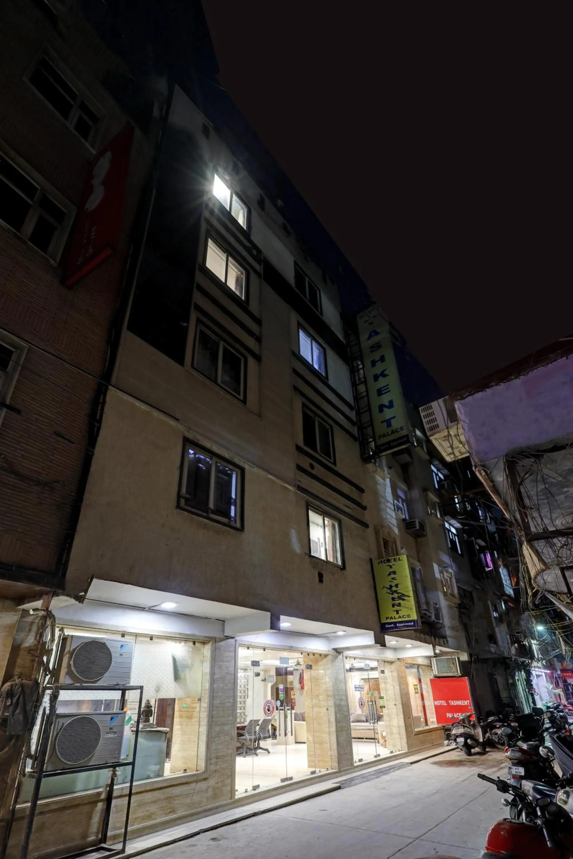 Property building in Tashkent Palace - Walk in from NDLS Station & RK Ashram Metro Station