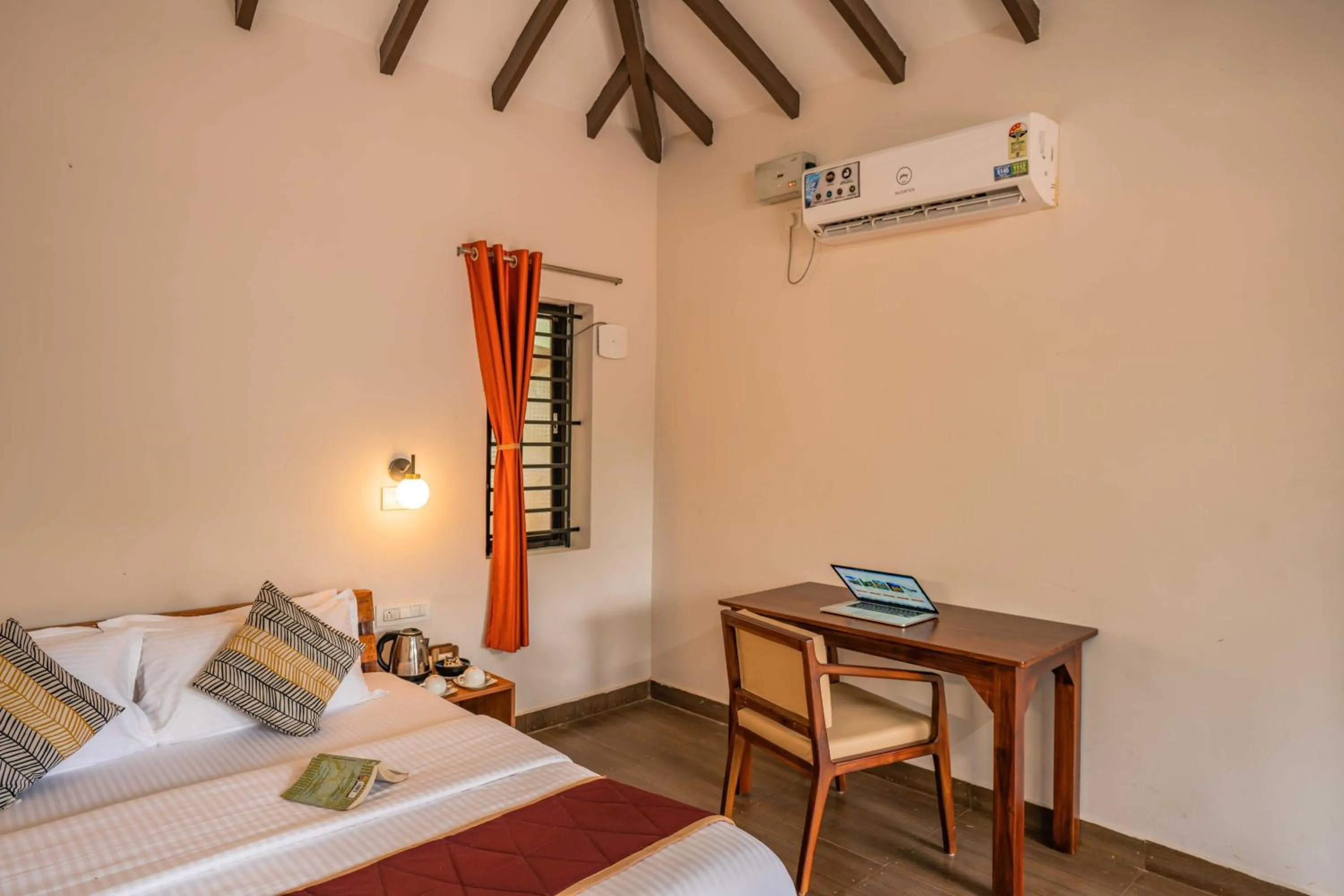 Bedroom, Bed in Zostel Gokarna