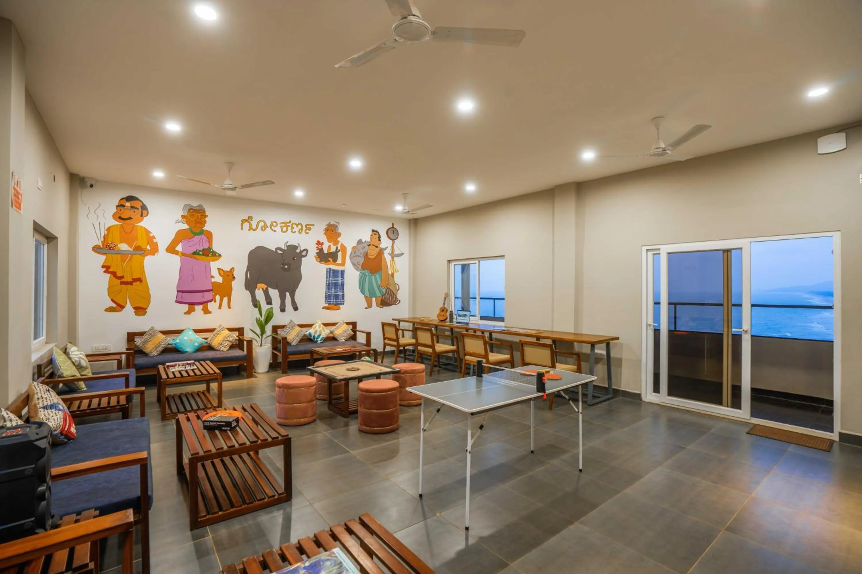 Living room in Zostel Gokarna