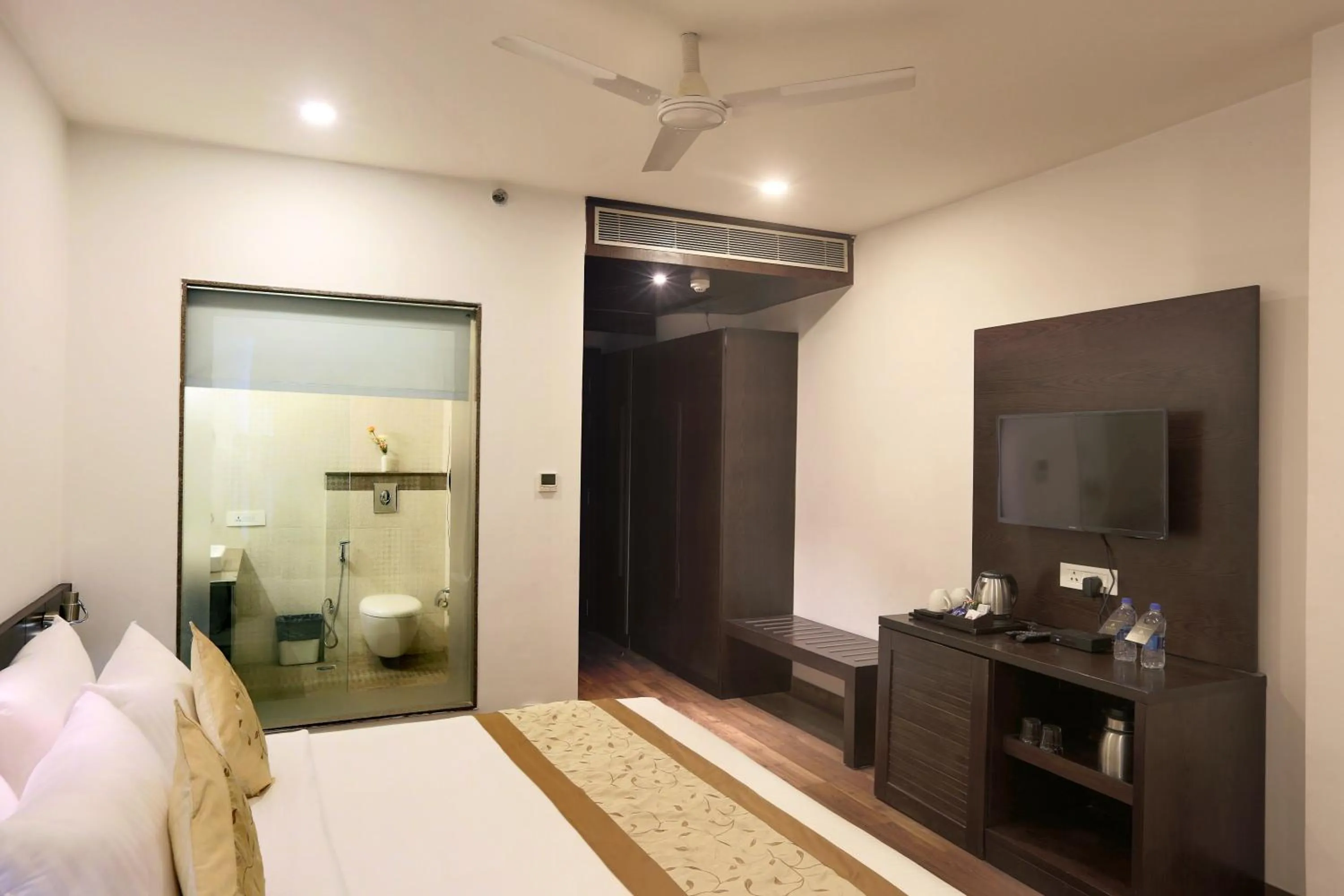 Bed in Hotel Mumbai House