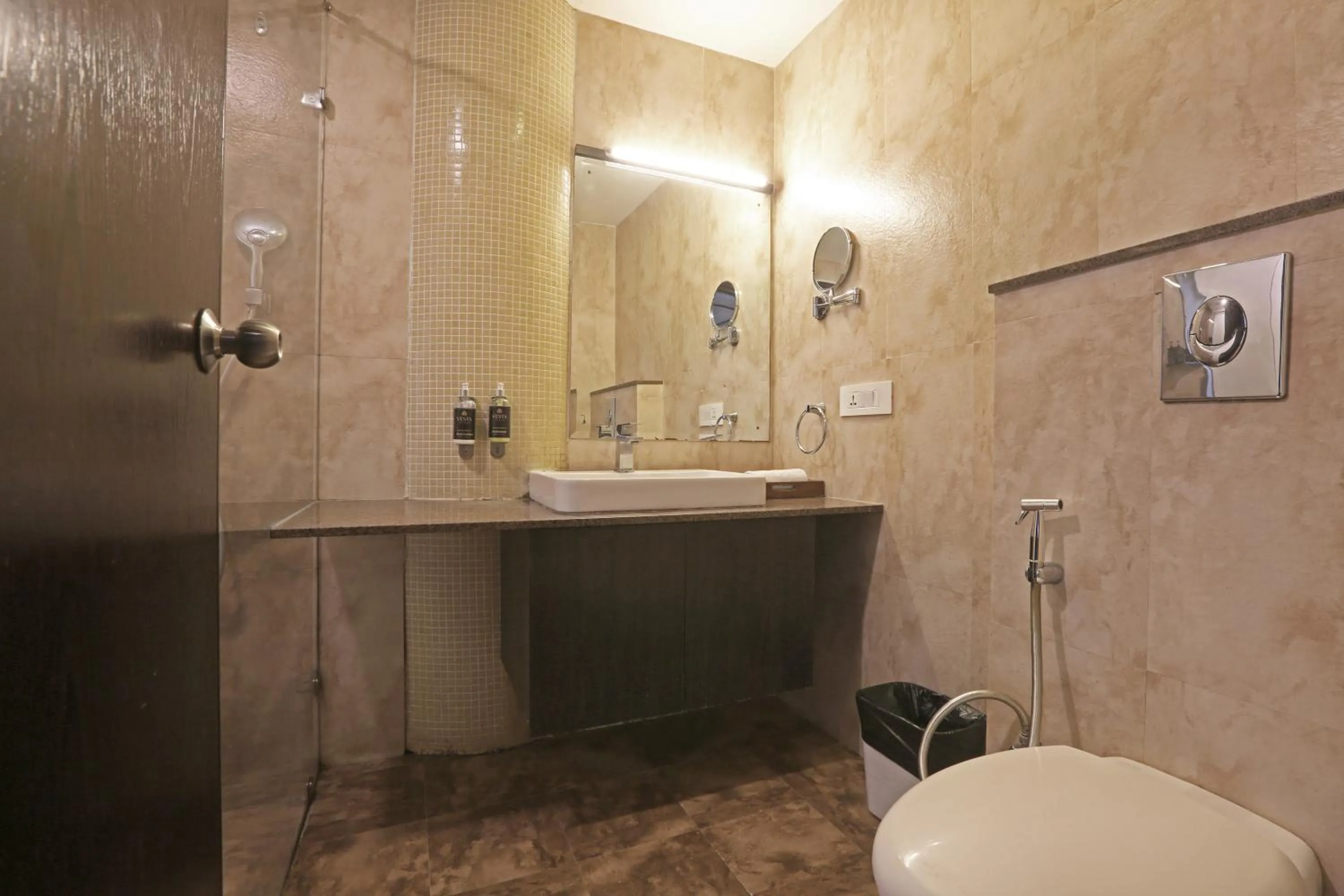 Shower in Hotel Mumbai House