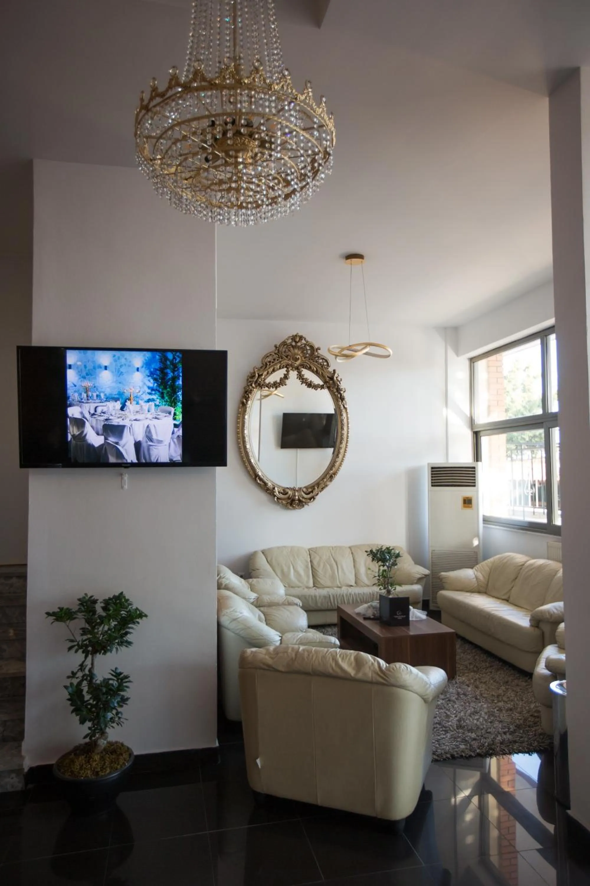 Cavallari Palace Hotel Suites