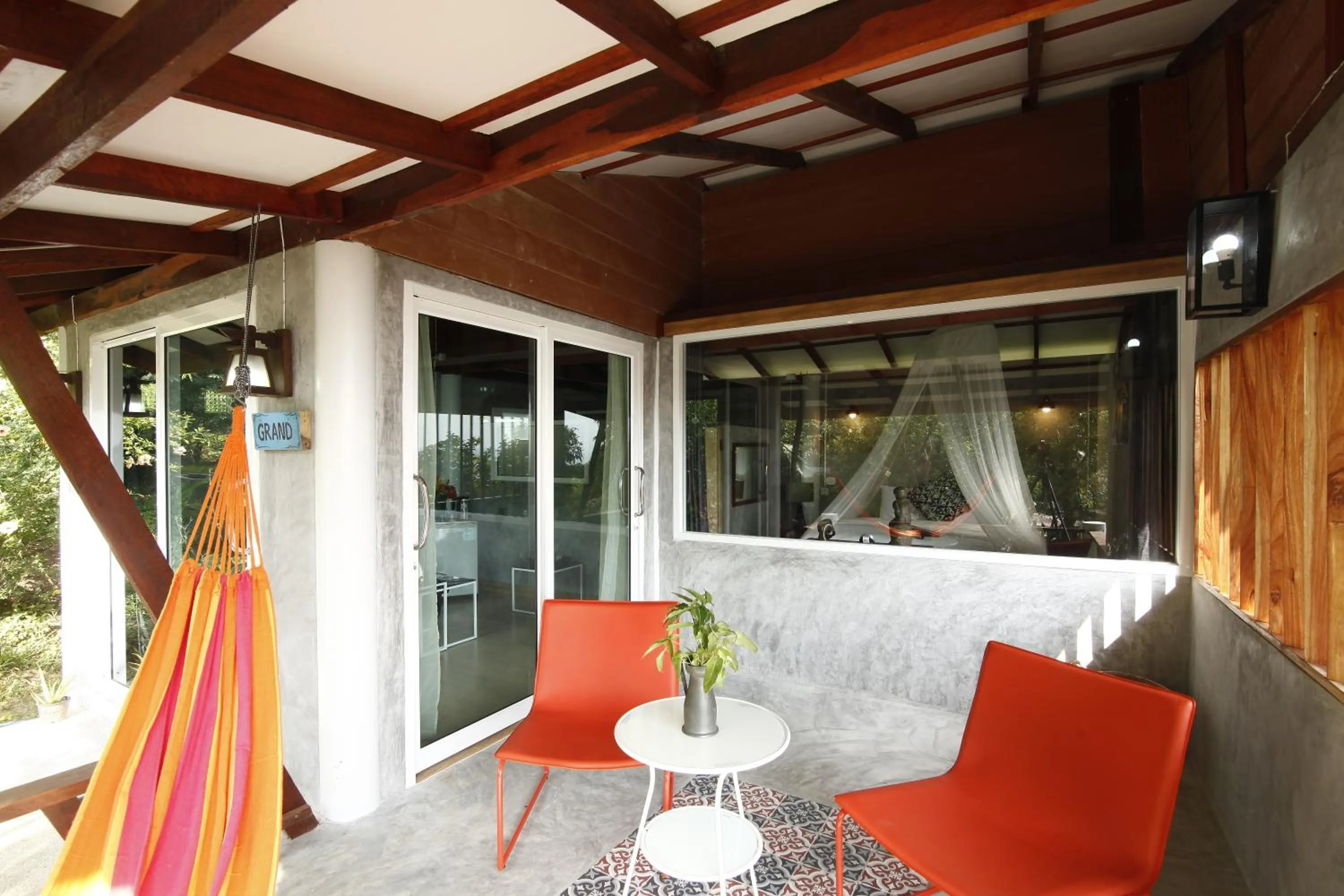 Patio in Oon Lee Bungalows