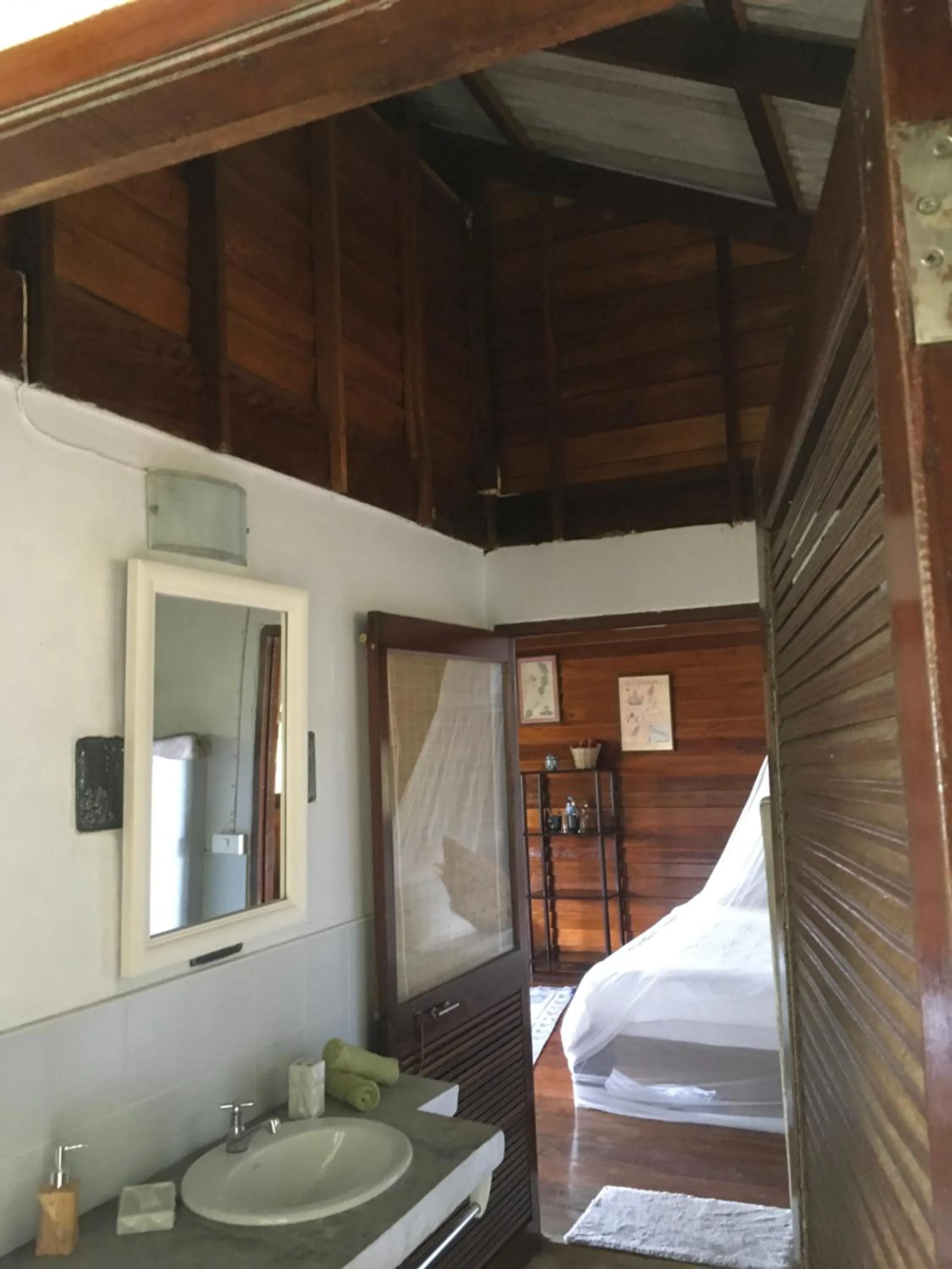 Bedroom, Bed in Oon Lee Bungalows