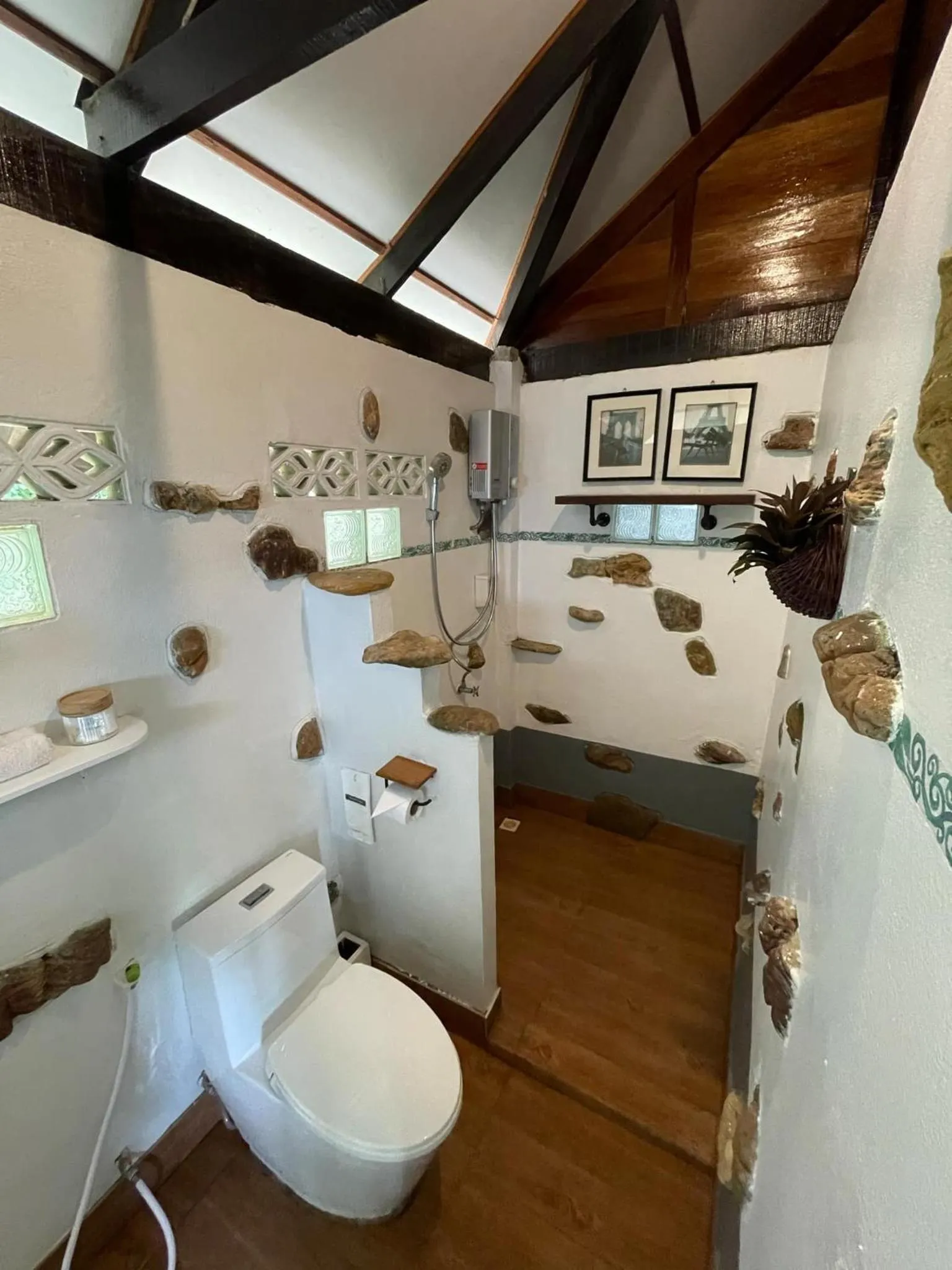 Bathroom in Oon Lee Bungalows