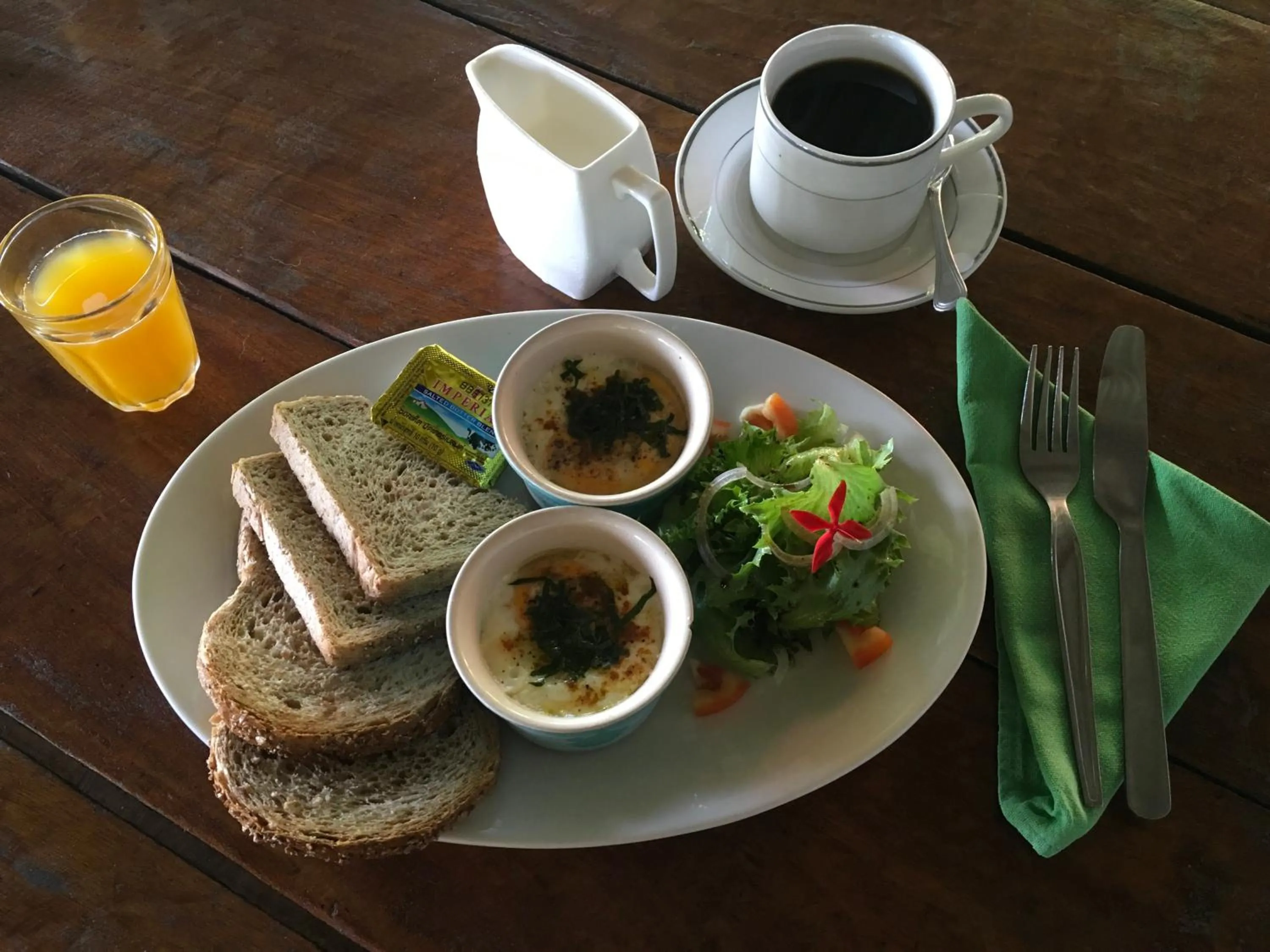 Food and drinks in Oon Lee Bungalows