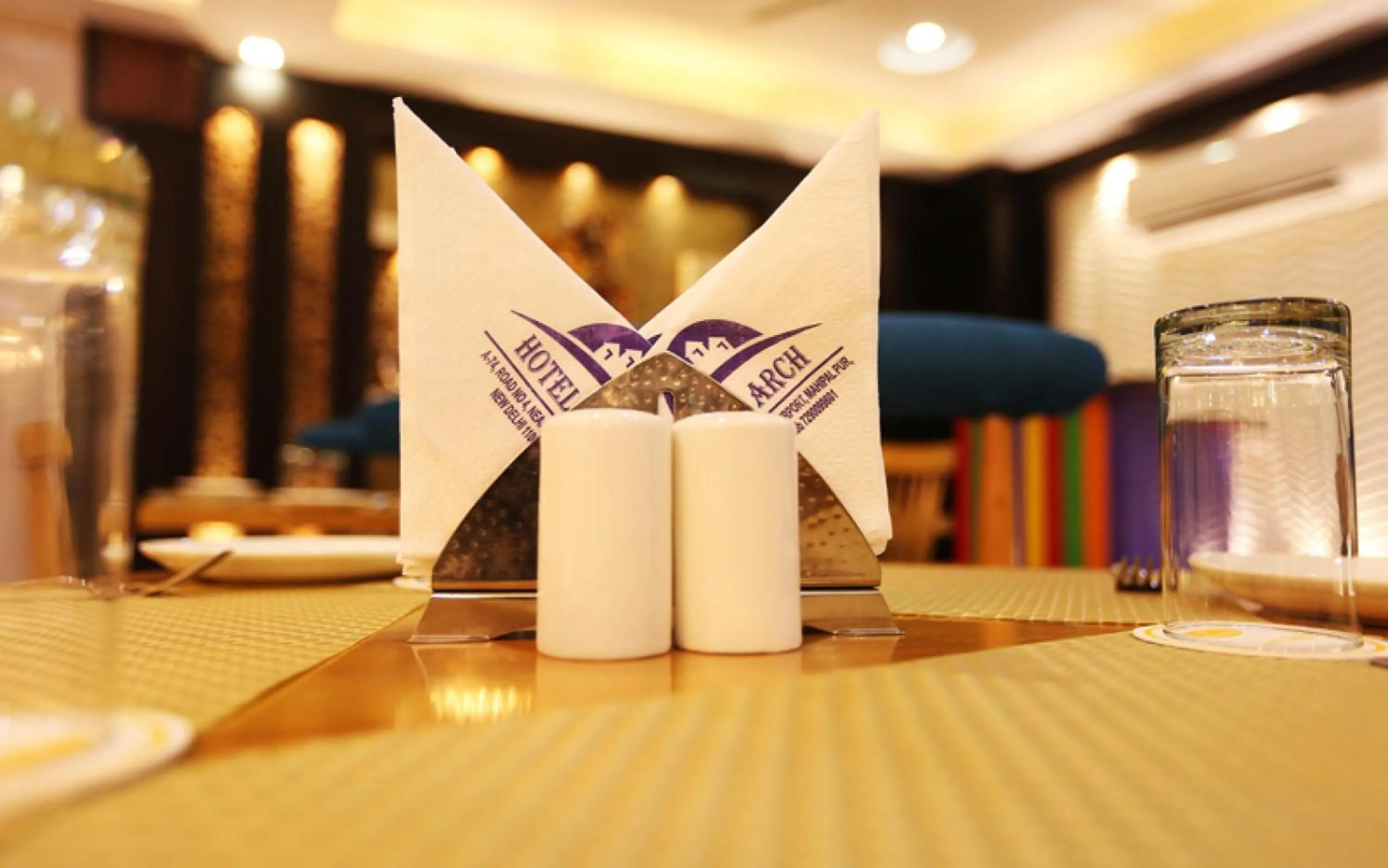 Restaurant/places to eat in Hotel Aeropath Near IGI Airport Delhi