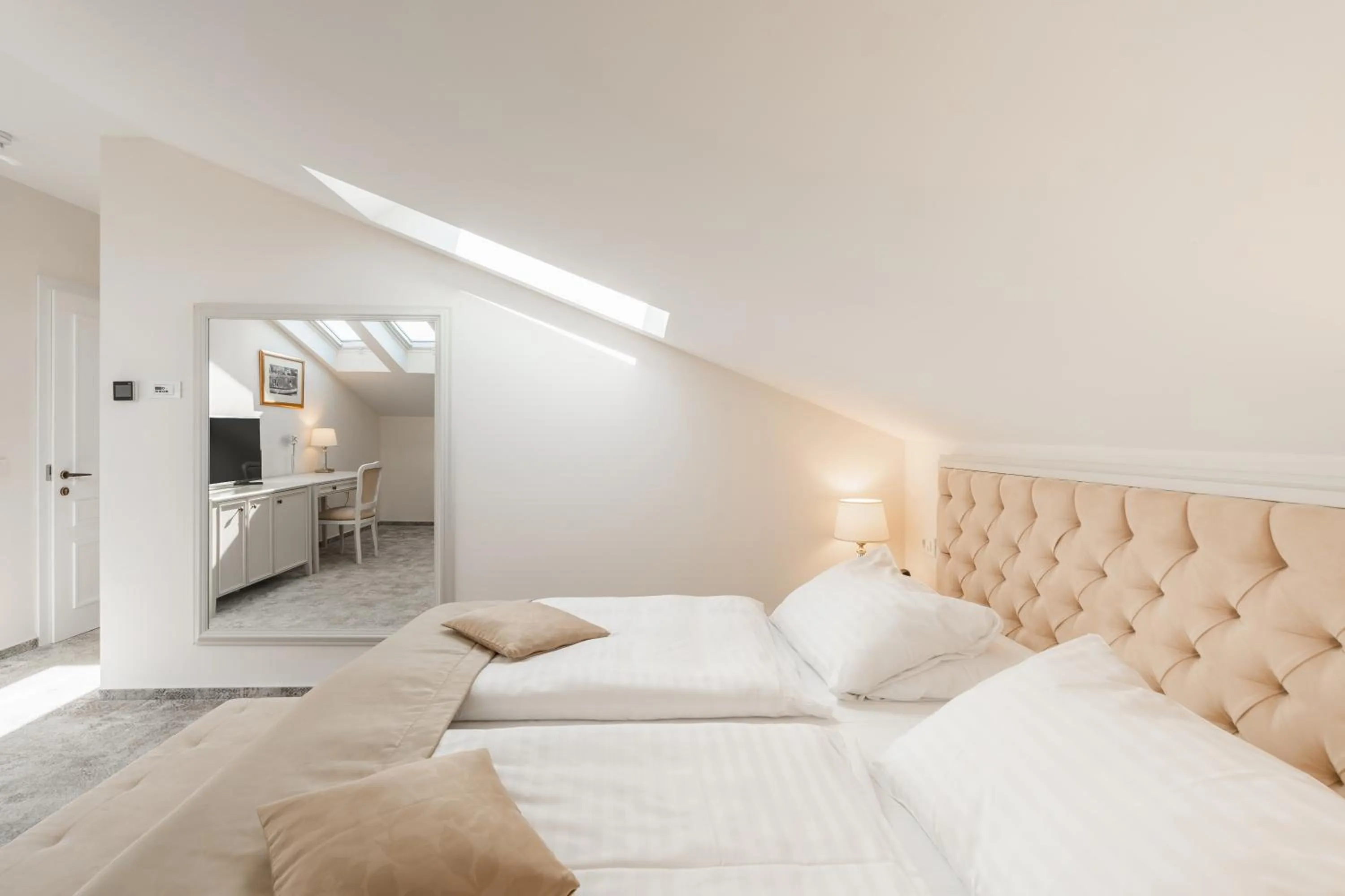 Bedroom, Bed in Hotel Bellevue - by Liburnia Hotels & Villas