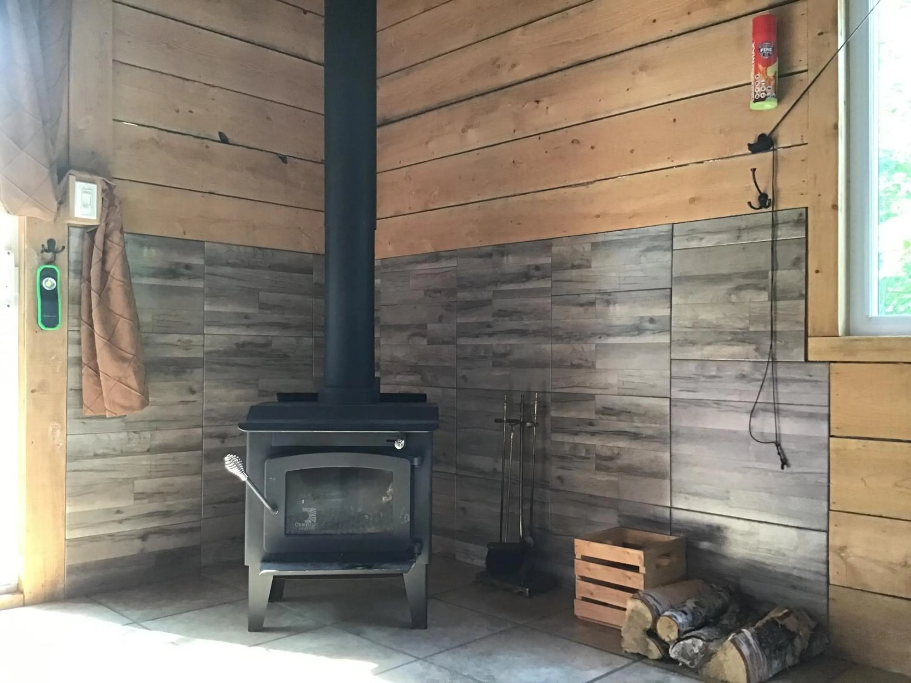 fireplace in Loft Nature Laurentides