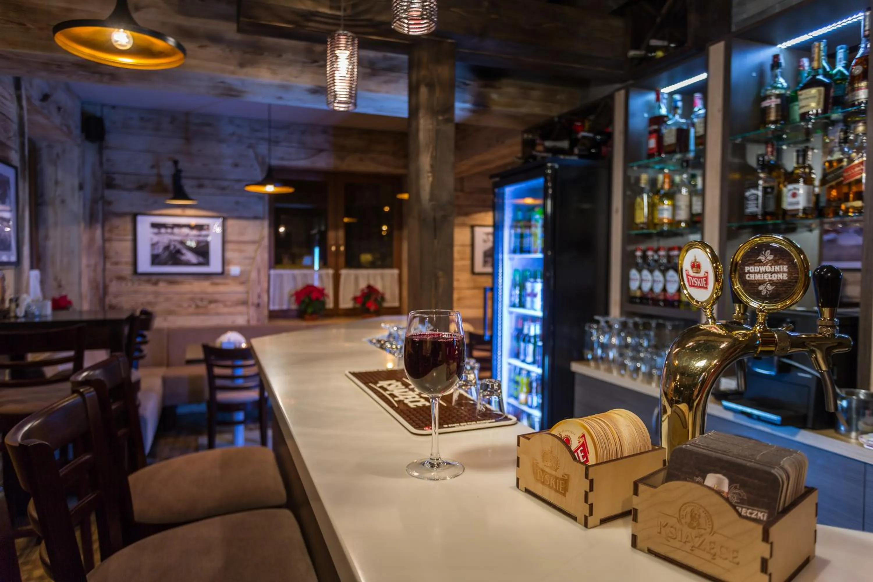 Restaurant/places to eat in Walkowy Dwor