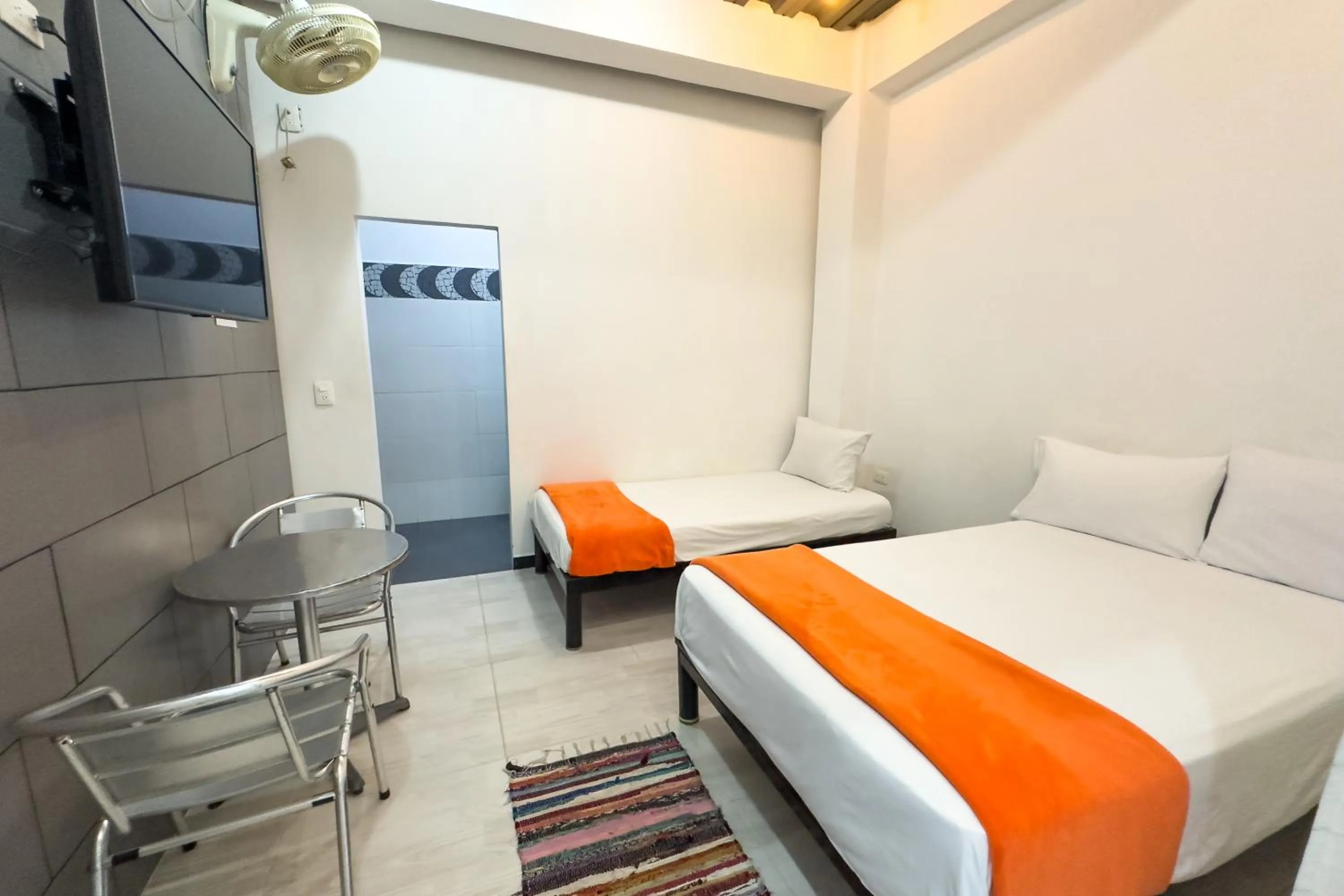 Bed in Hotel Family House Rodadero