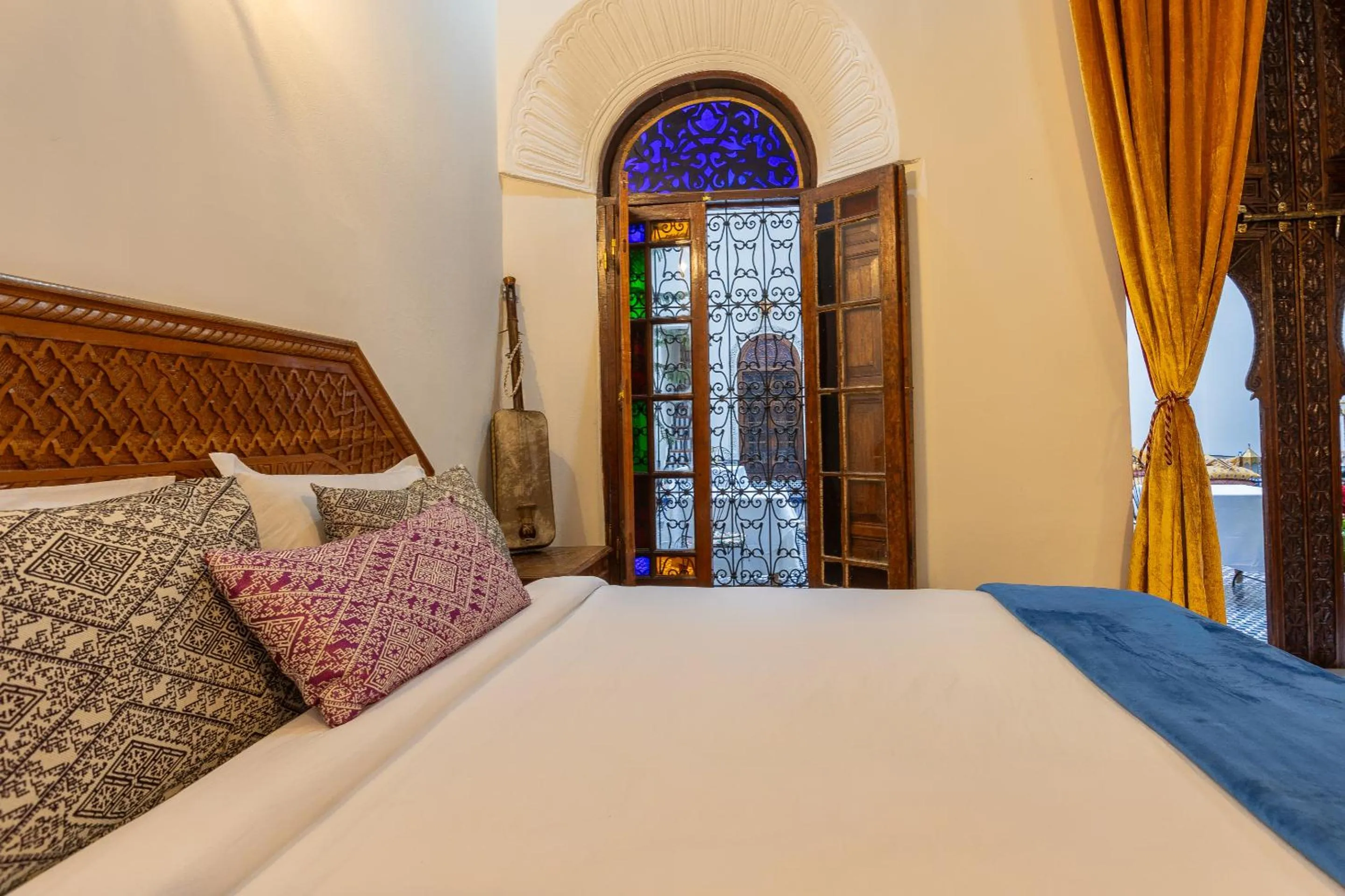 Bedroom, Bed in Palais Nazha Fes - Luxury Lodging