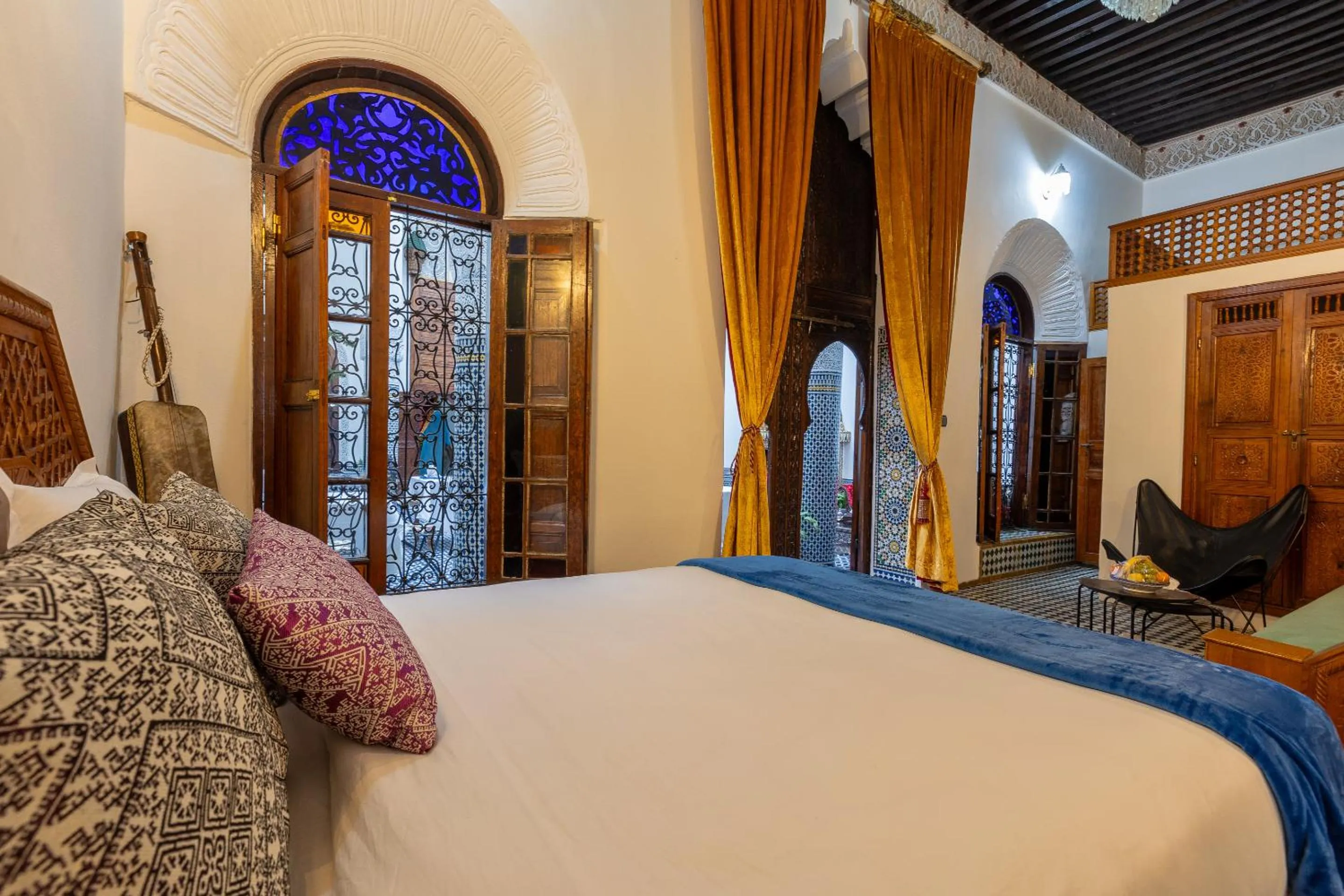 Bedroom, Bed in Palais Nazha Fes - Luxury Lodging
