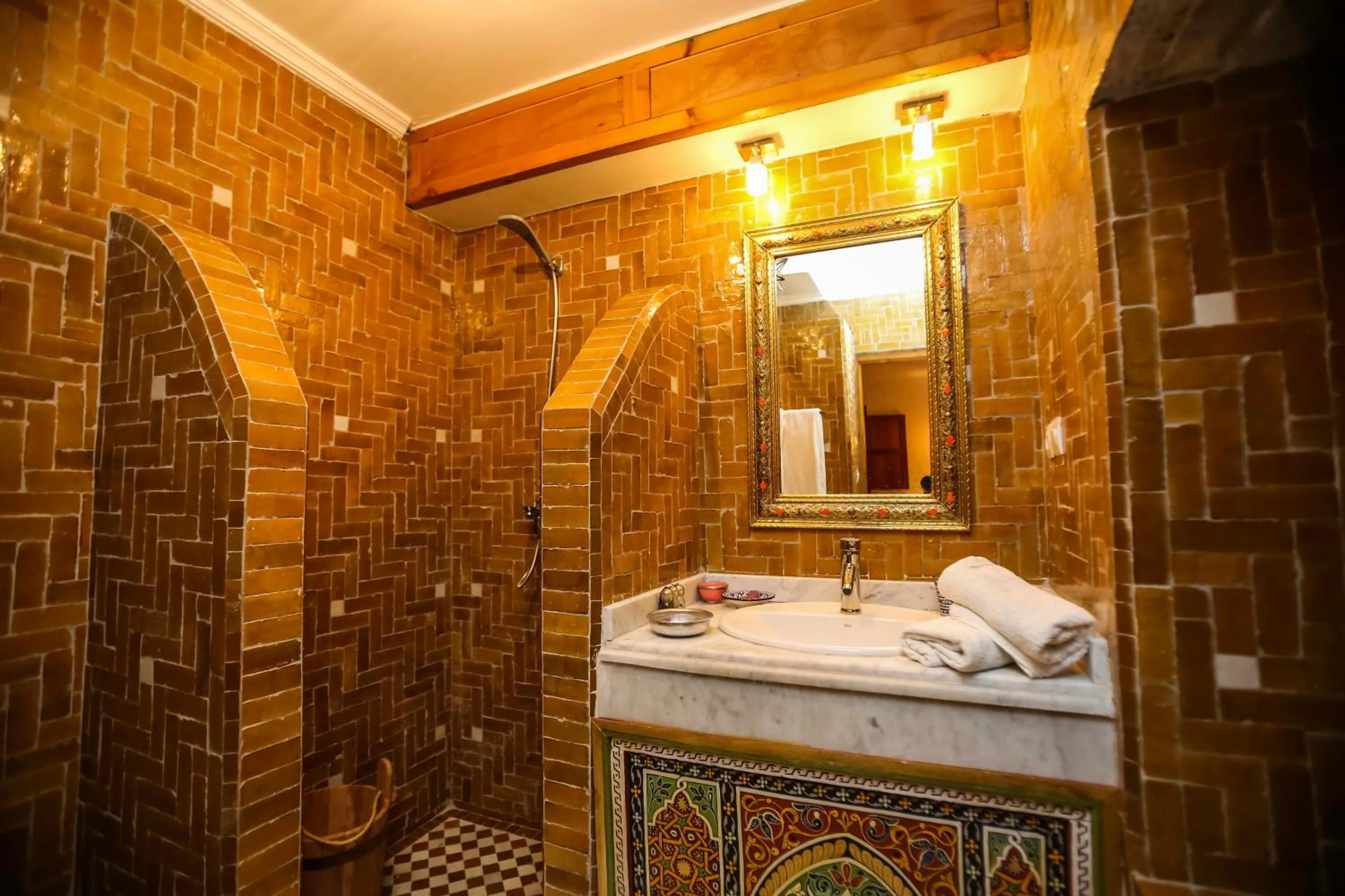 Bathroom in Palais Nazha Fes - Luxury Lodging