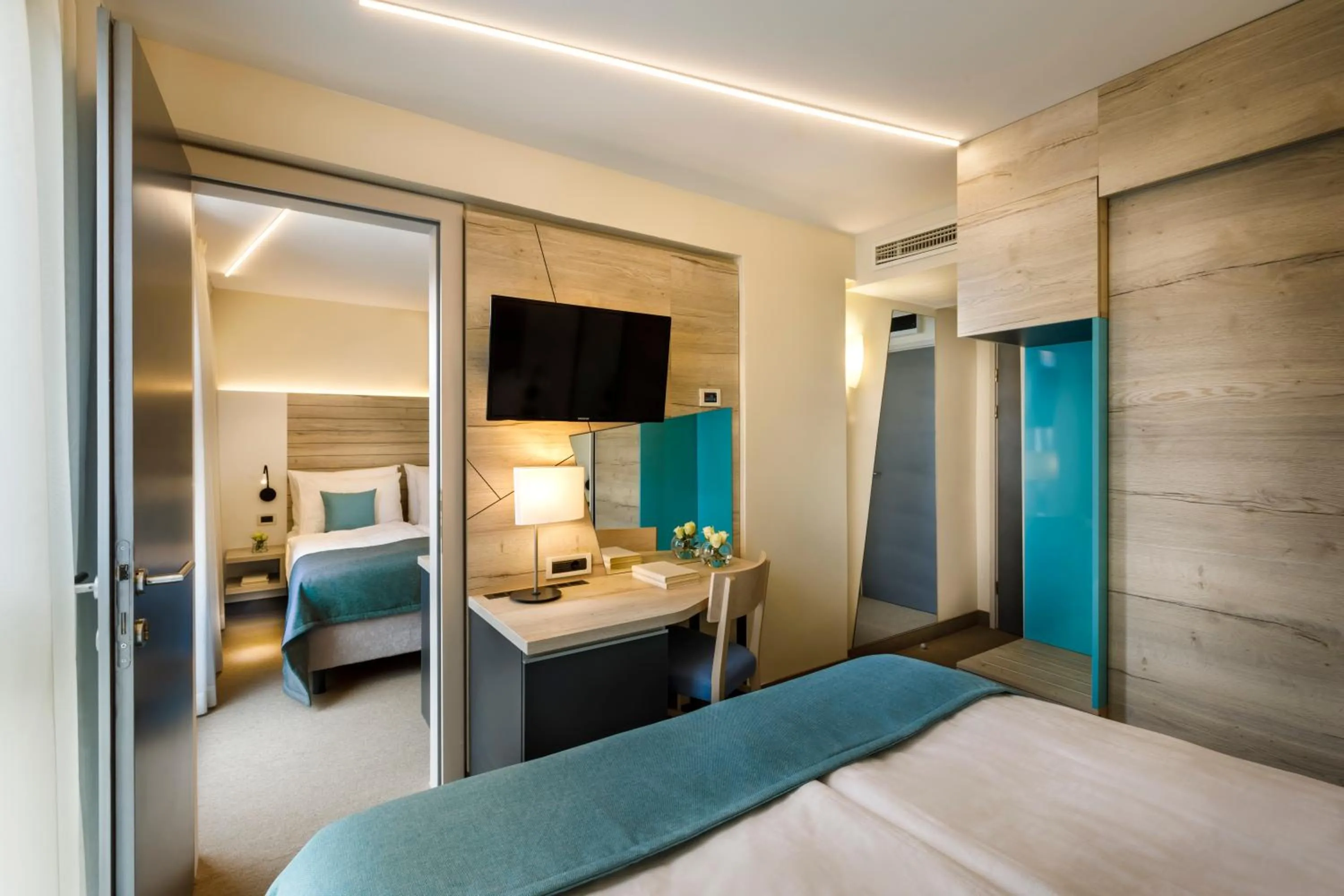 TV and multimedia, Bed in Hotel Marina - Liburnia