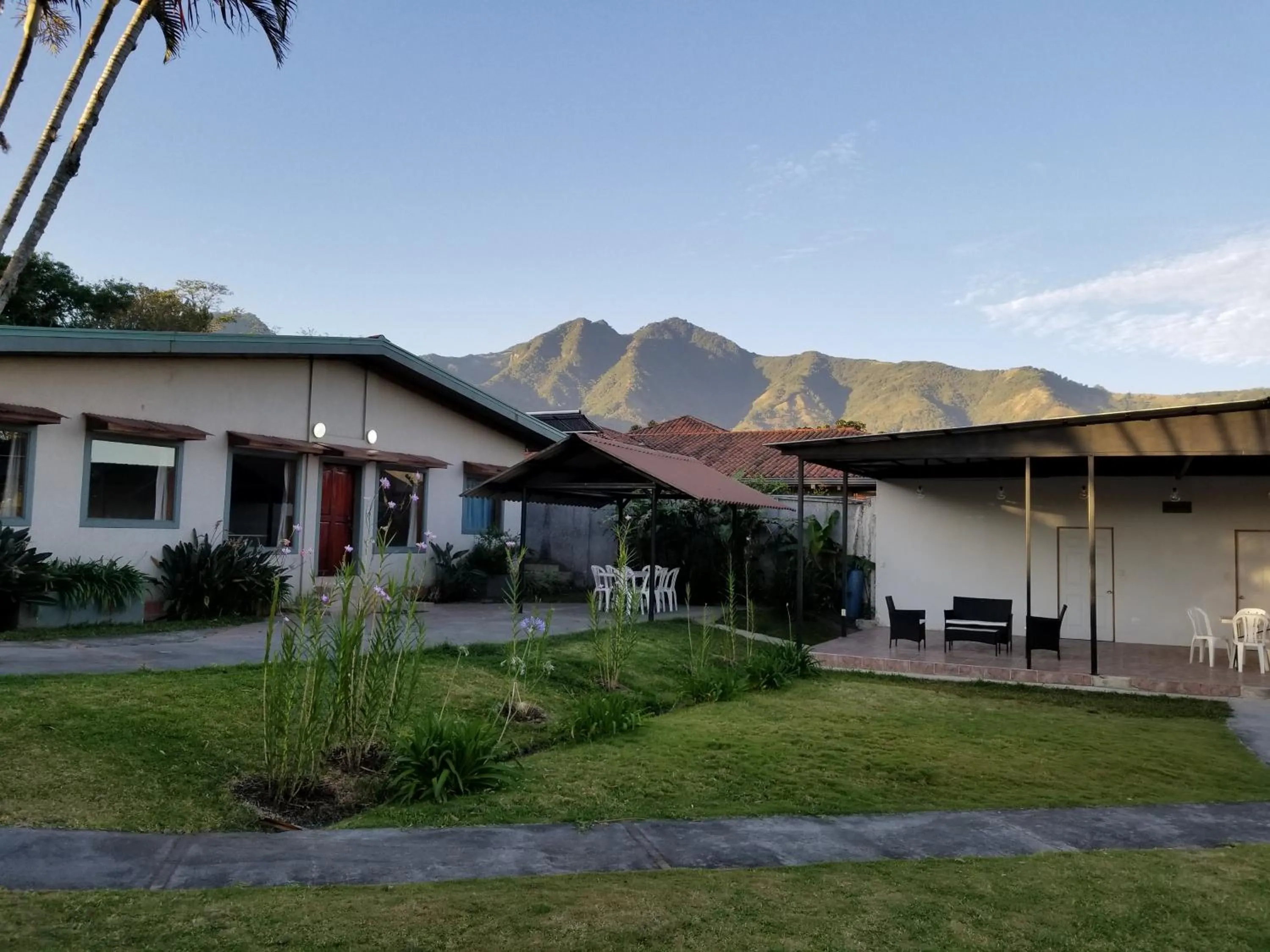 Property building in Hotel Monte Campana Escazu