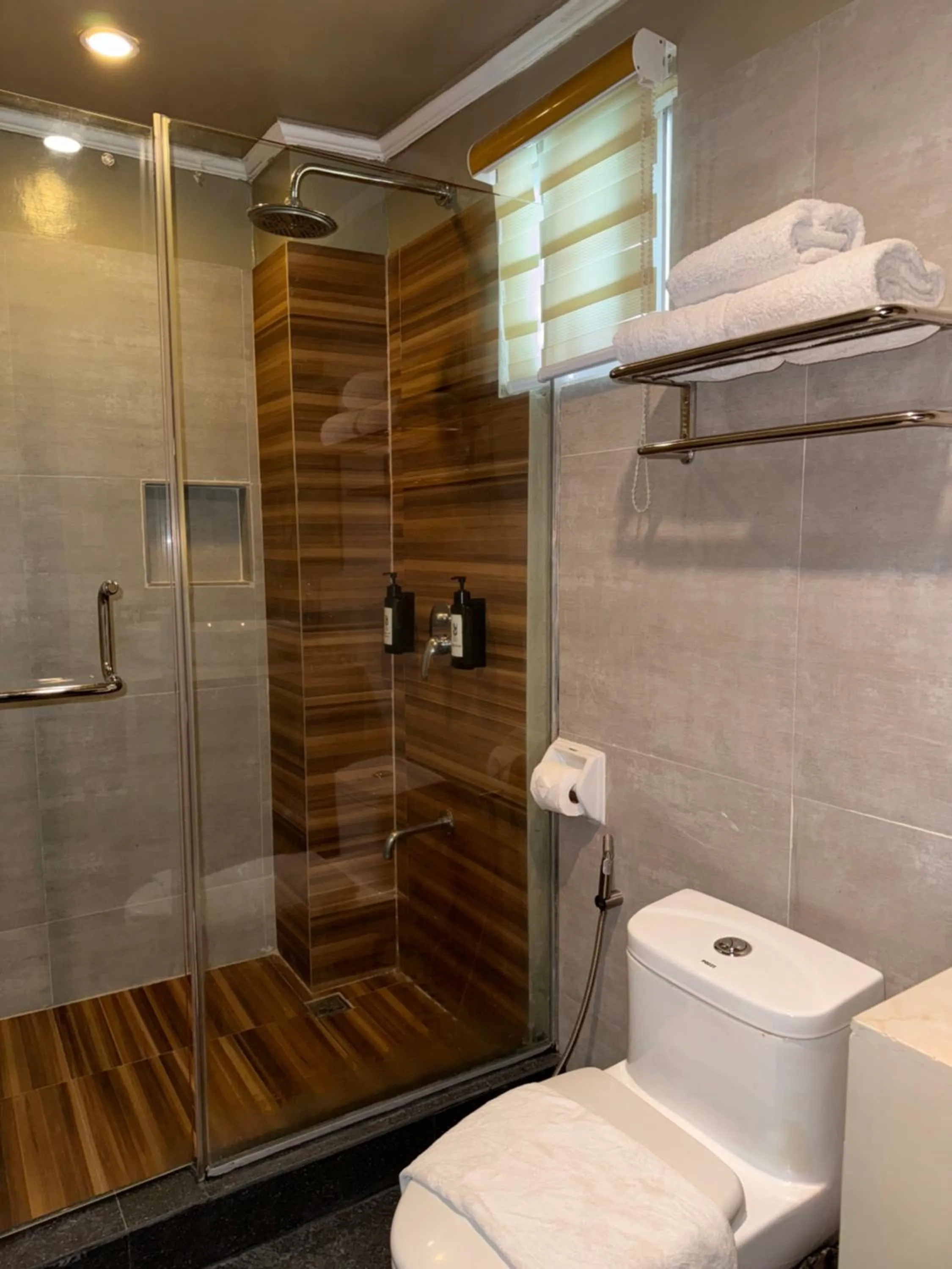 Bathroom in Vela Terraces Hotel
