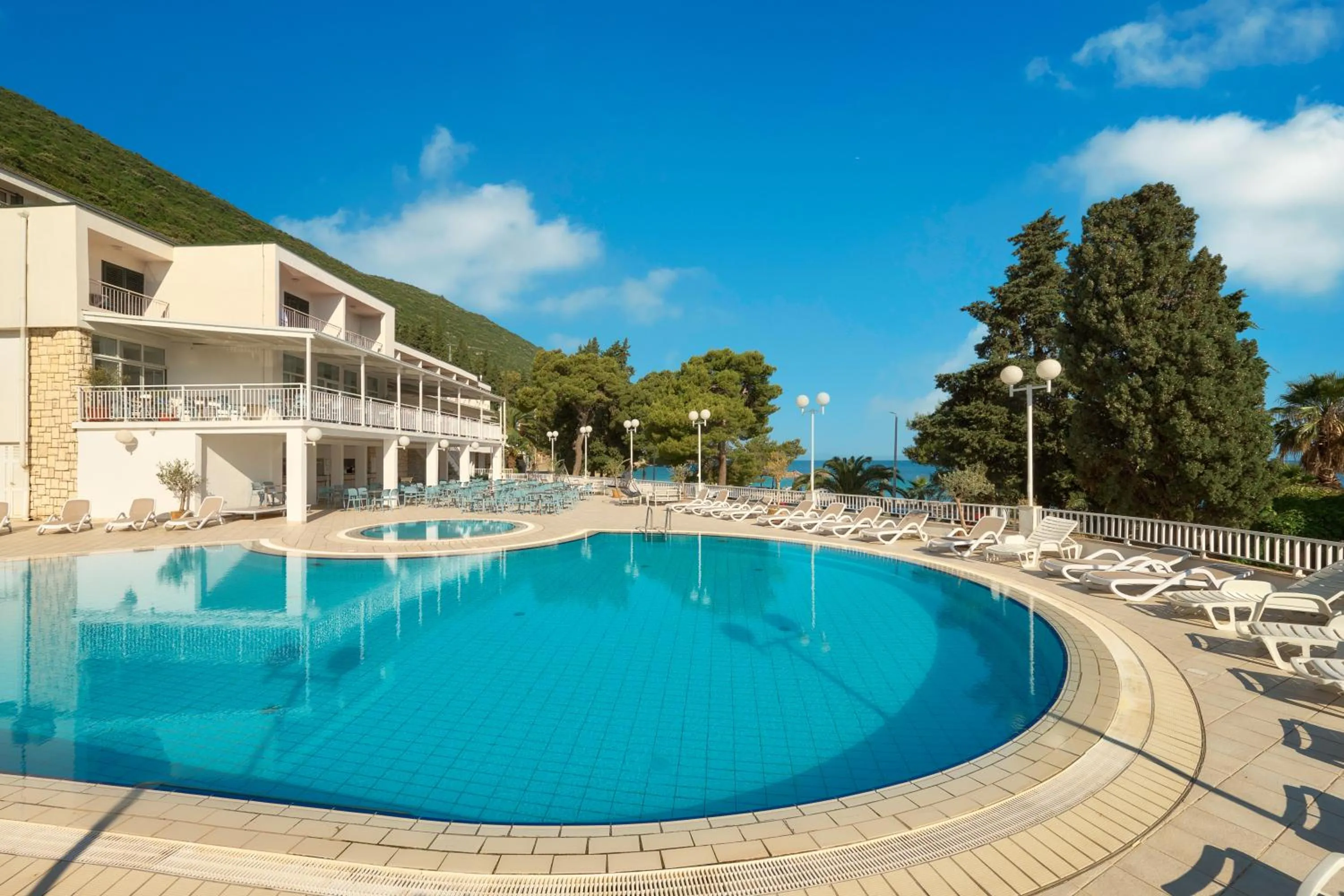 Swimming pool in Hotel Faraon