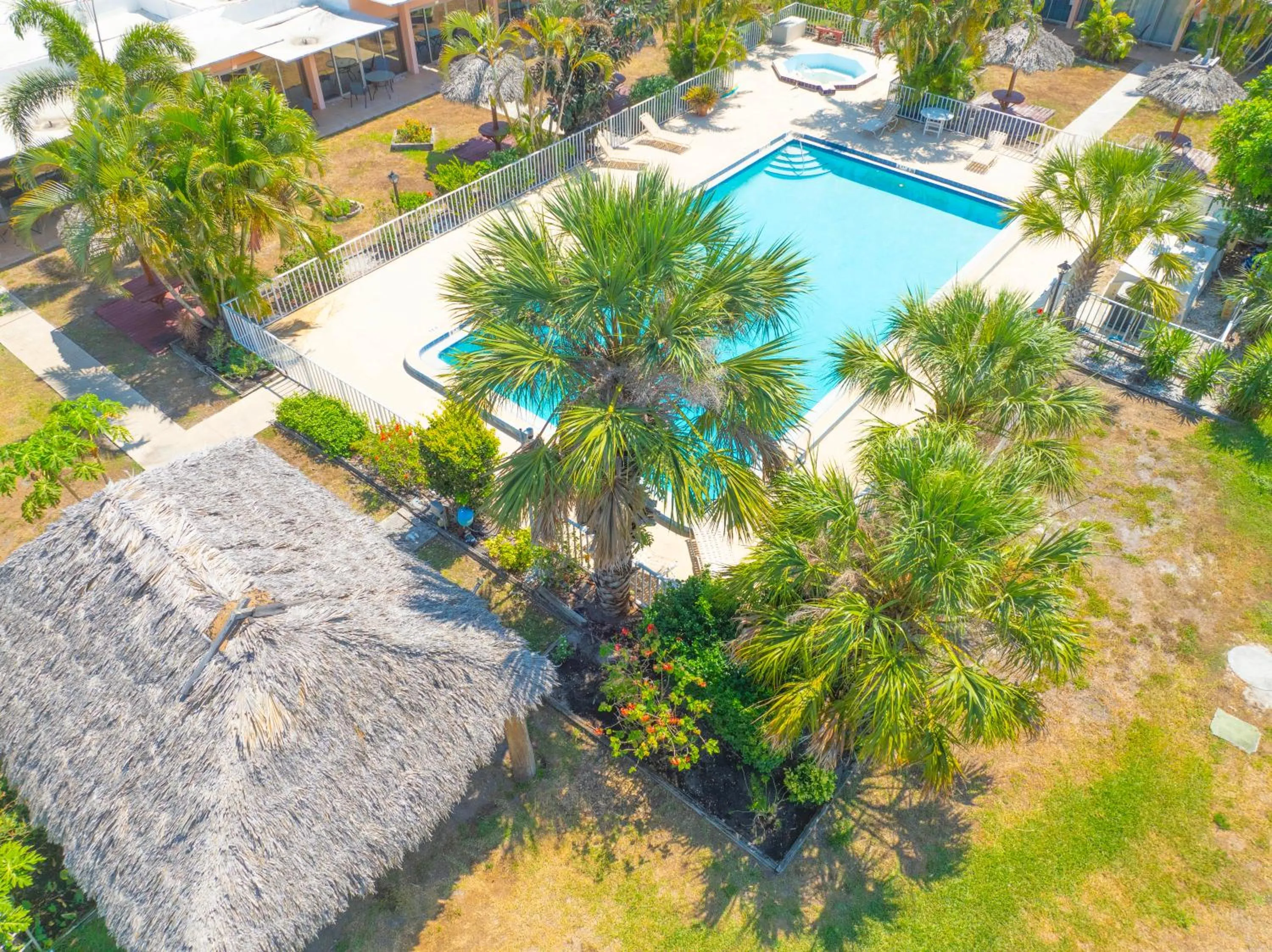 Warm Mineral Springs Motel