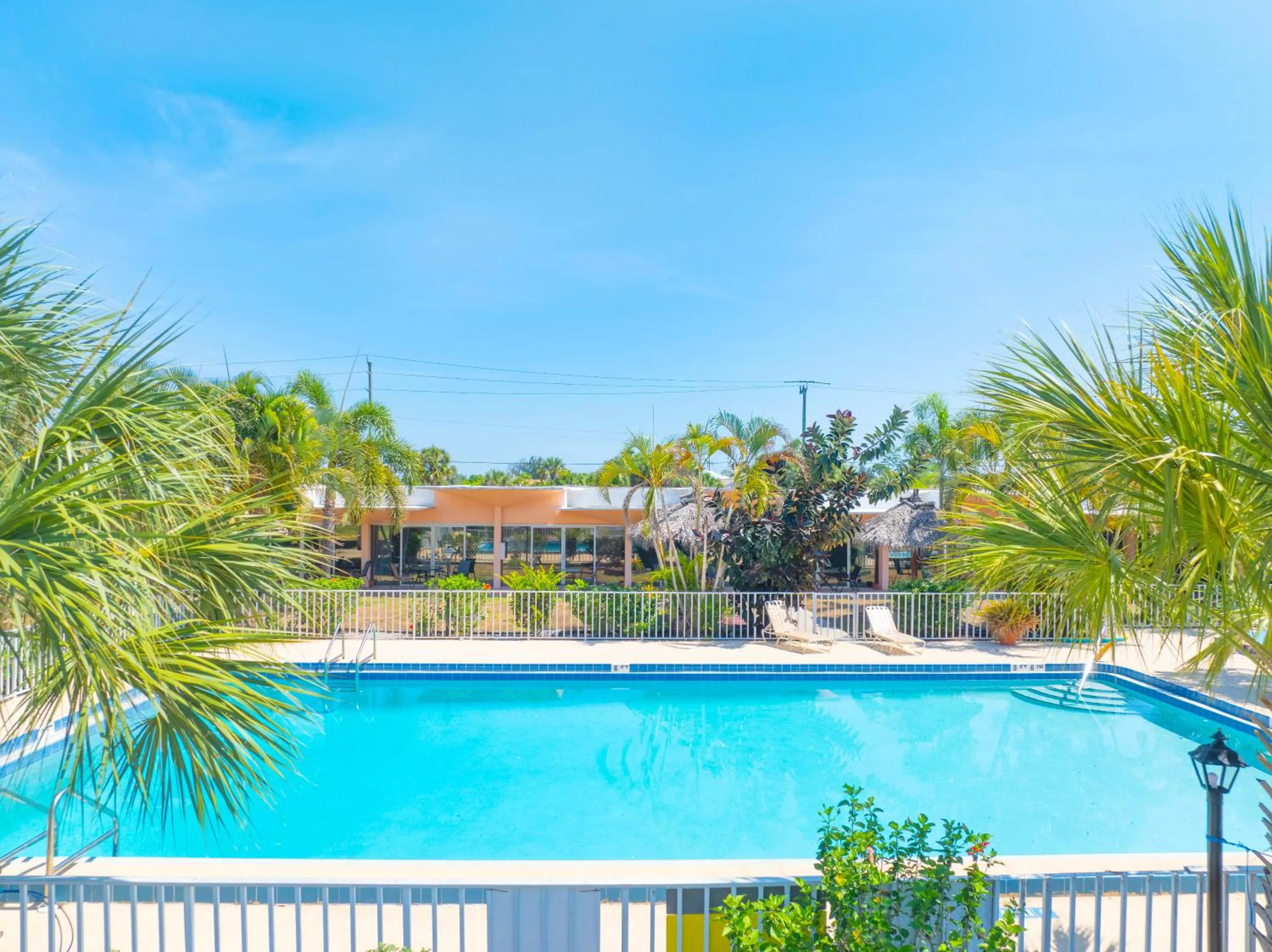 Warm Mineral Springs Motel