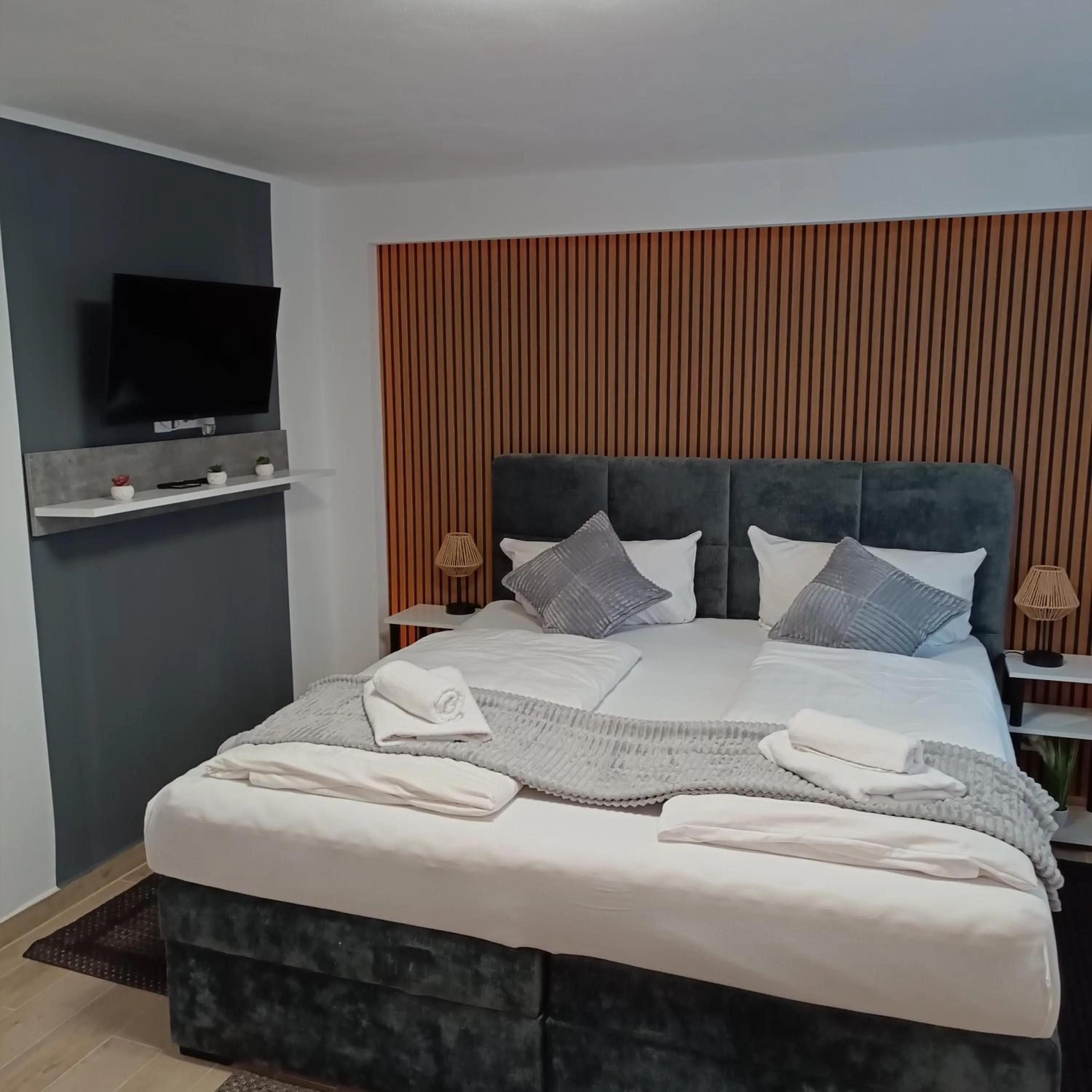 Bedroom, Bed in Hotel Ari