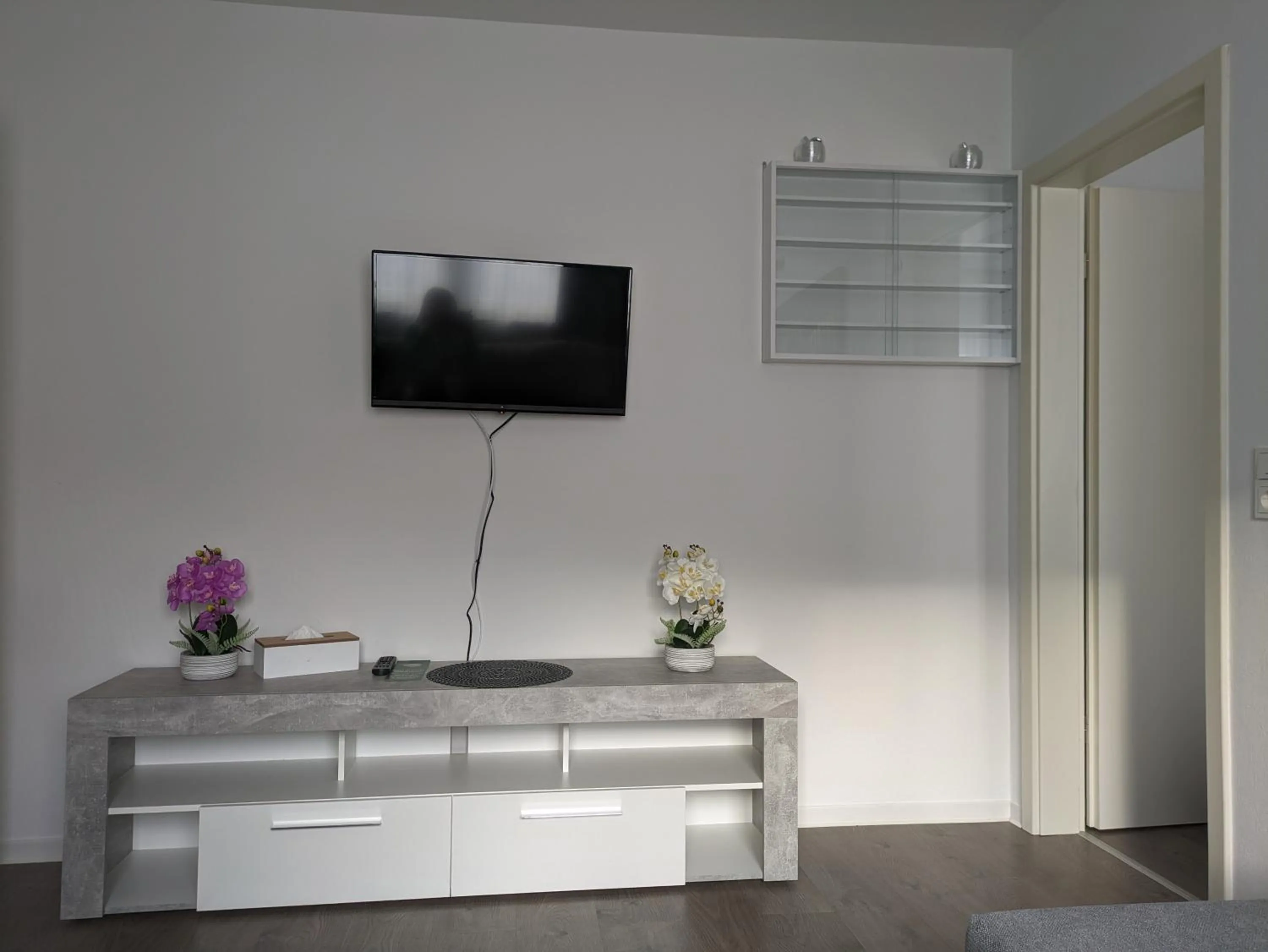 TV and multimedia in Hotel Ari