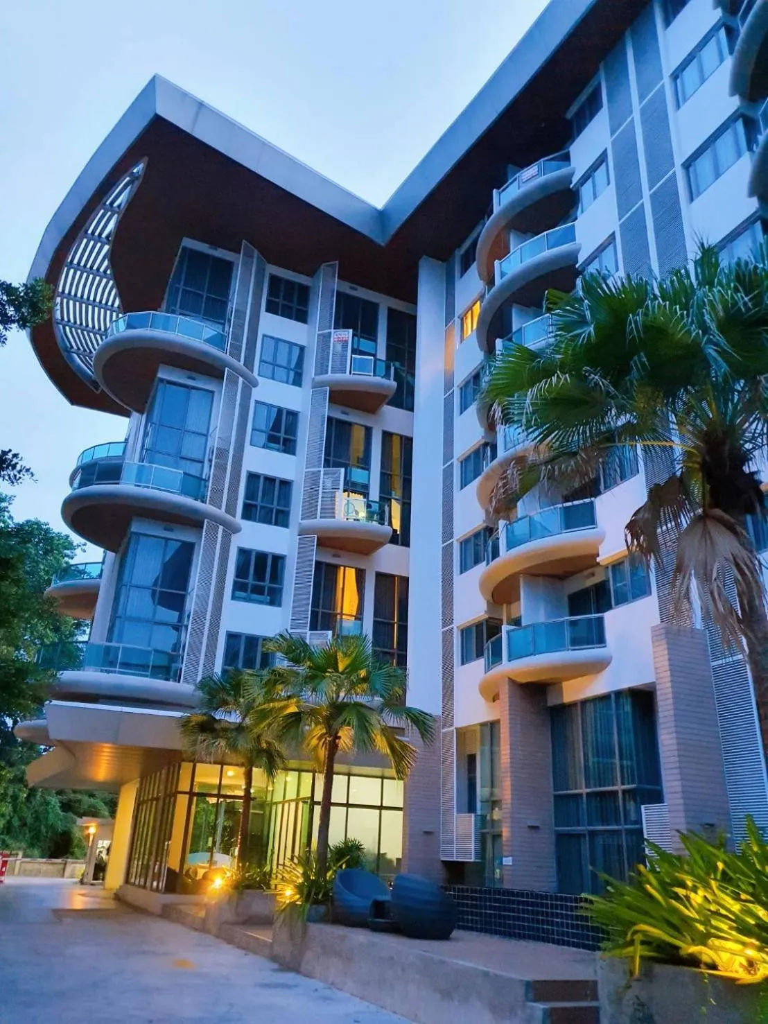 On site in Sonrisa Srirachaที่พักติดทะเล