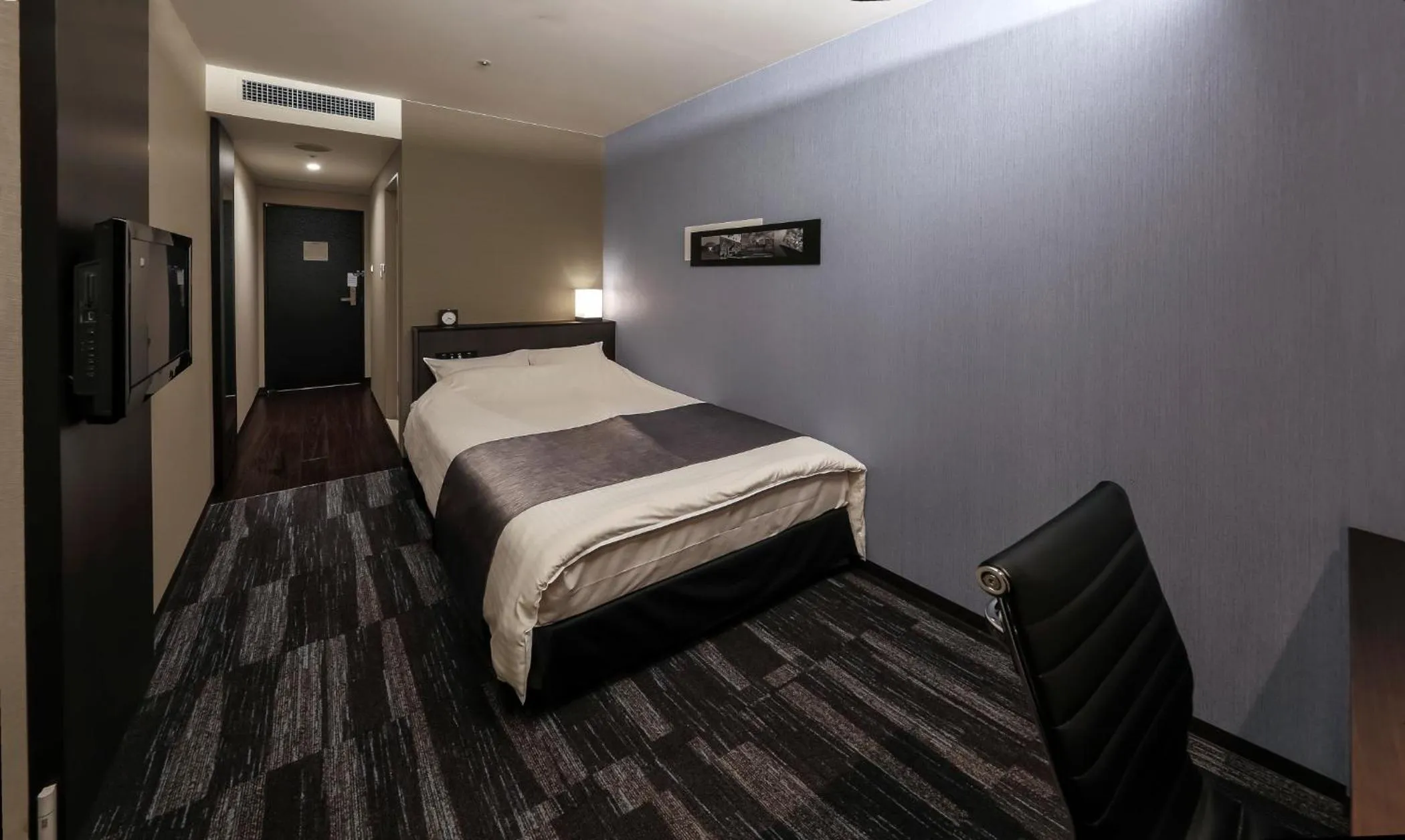 Bed in KKR Hotel Osaka